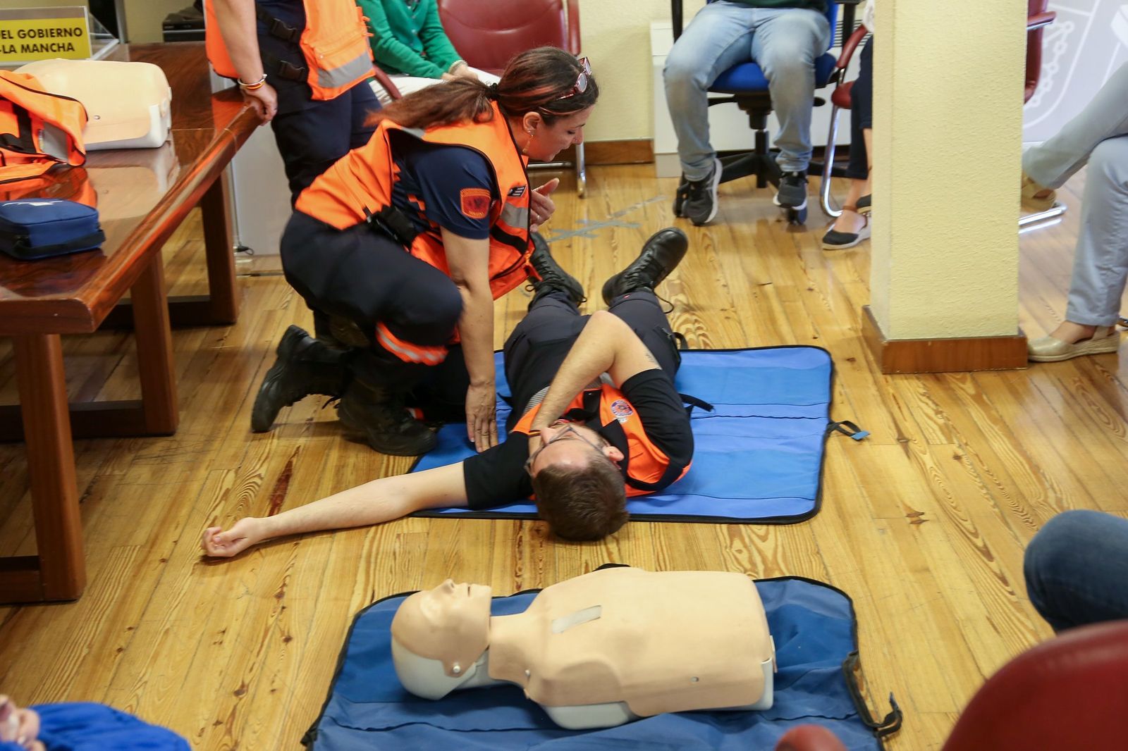 Formación en primeros auxilios.