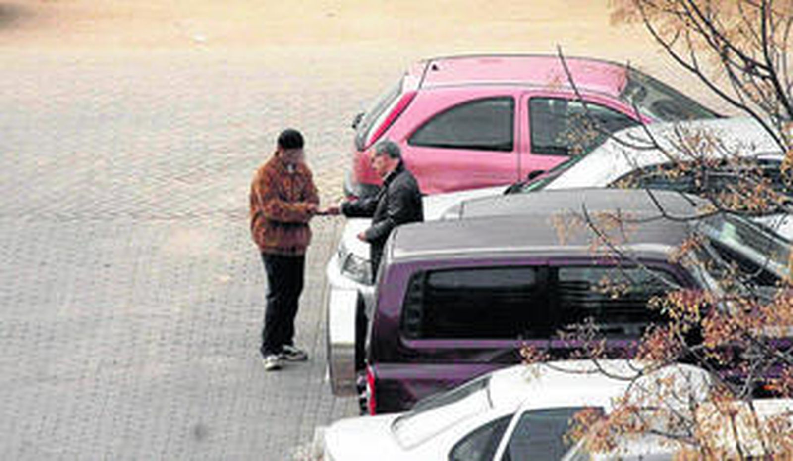 Un 'gorrilla' se enfrenta a un año y medio de prisión por amenazar a unos policías