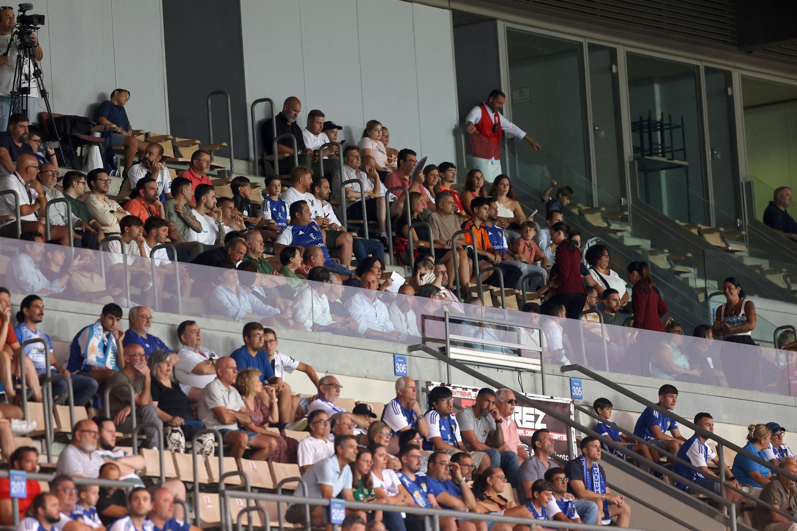 Búscate en el Trofeo Feria de la Vendimia entre el Xerez CD contra el Juventud Torremolinos en Chapín