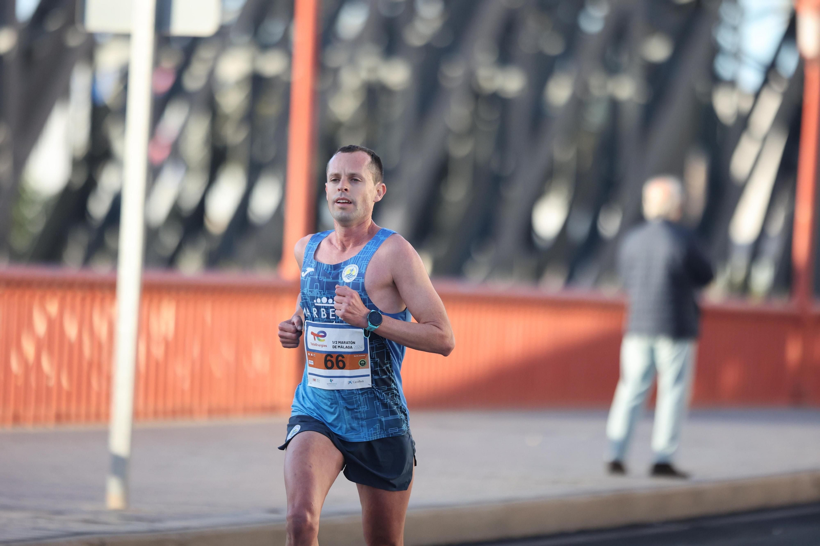 Las mejores fotos de la Media Maratón de Málaga 2024 Las mejores fotos de la Media Maratón de Málaga 2024