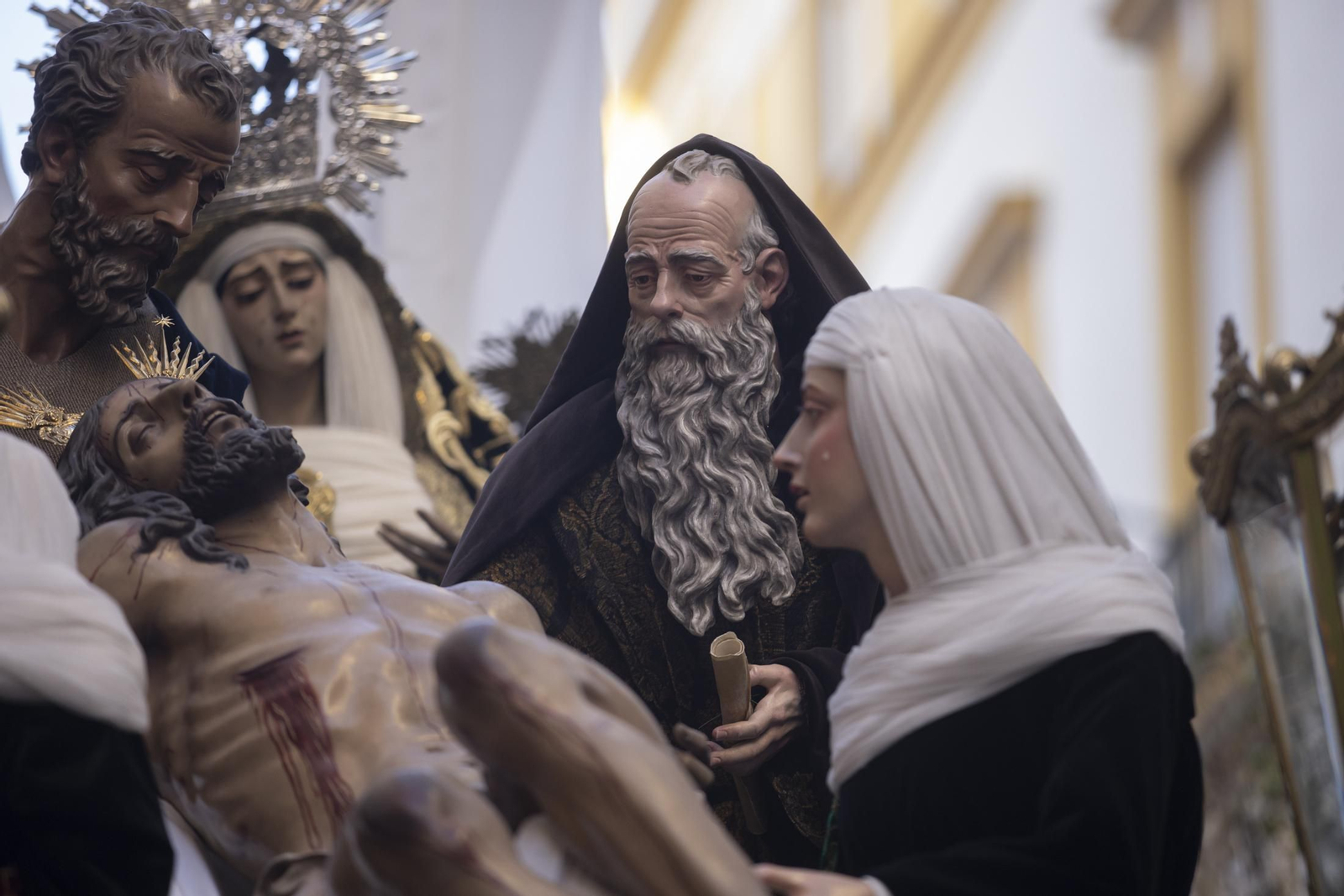 Miércoles Santo: Hermandad de la Santa Cruz de Huelva, en imágenes