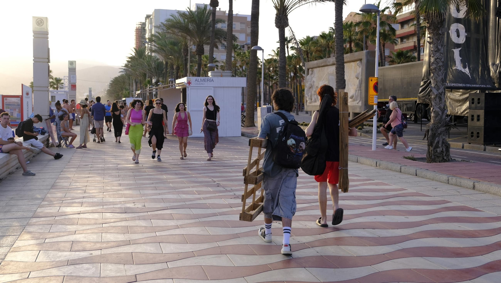 La Noche de San Juan en Almería, en imágenes