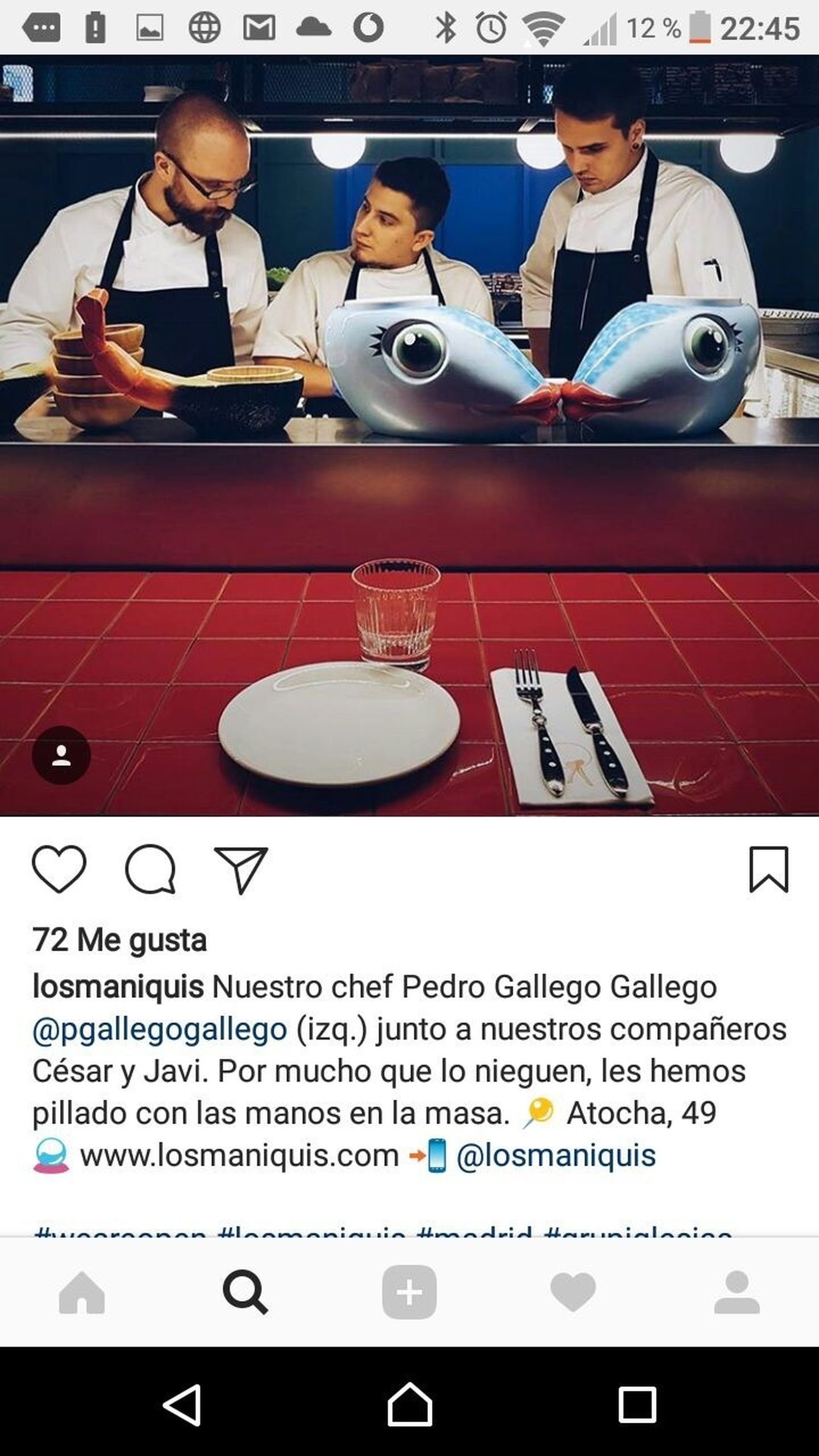 El chef Pedro Gallego de 'Las chicas...' con sus ayudantes.