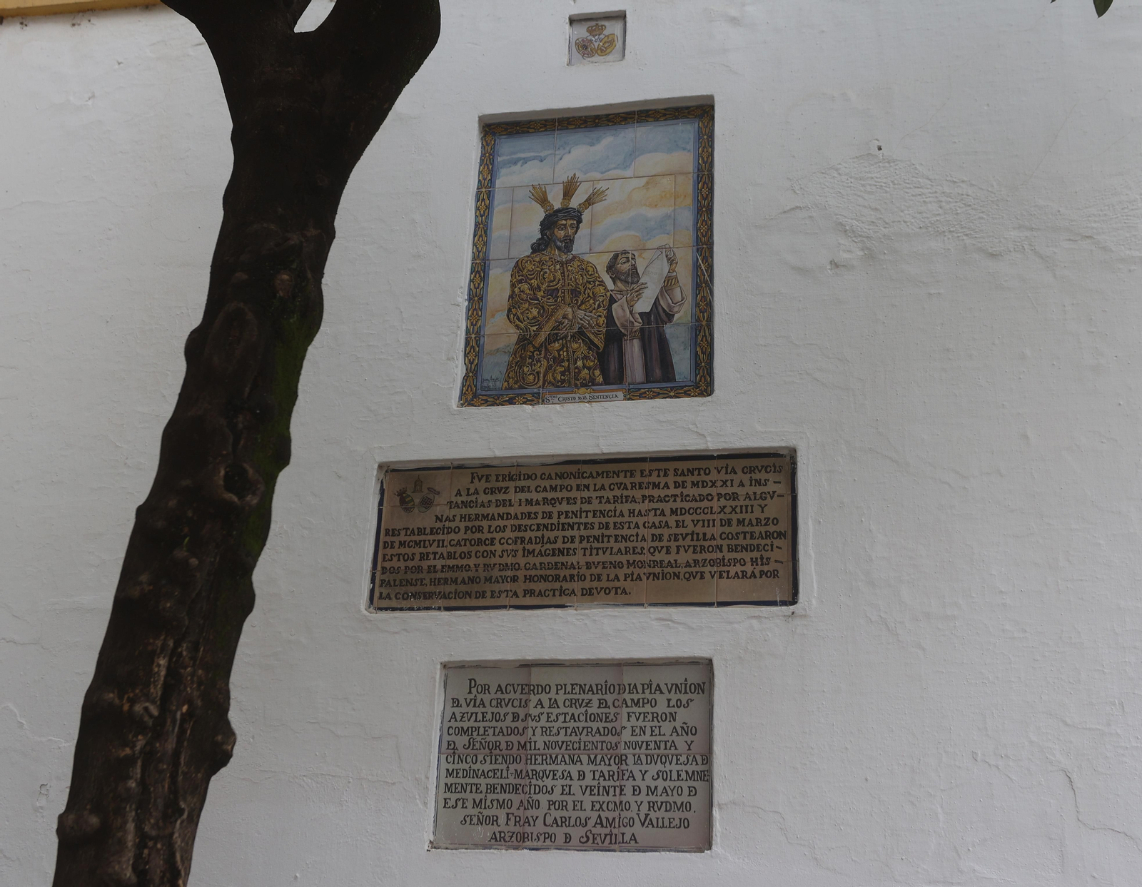 El via crucis desde la Casa de Pilatos hasta la Cruz del Campo