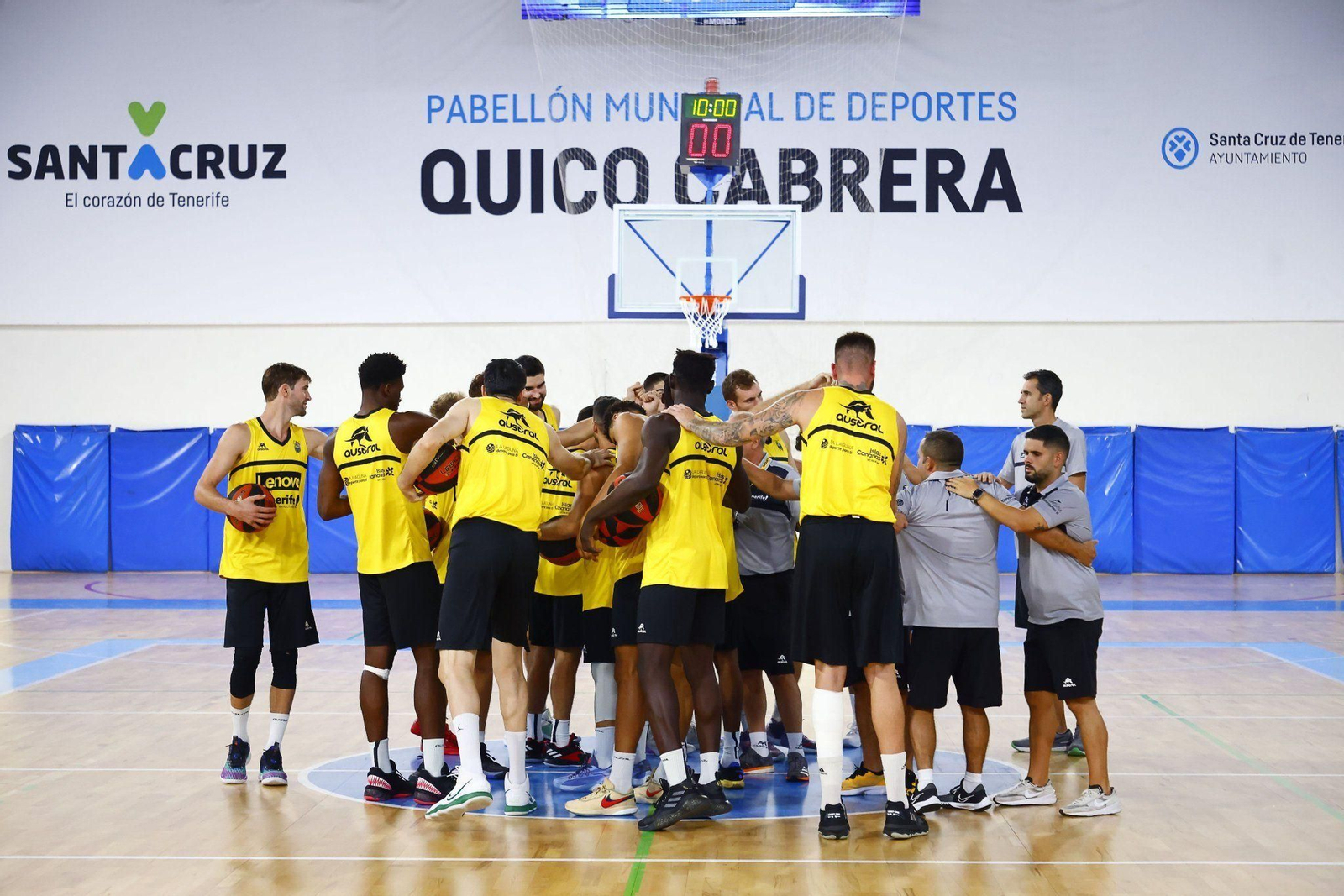 Lenovo Tenerife, durante la pretemporada