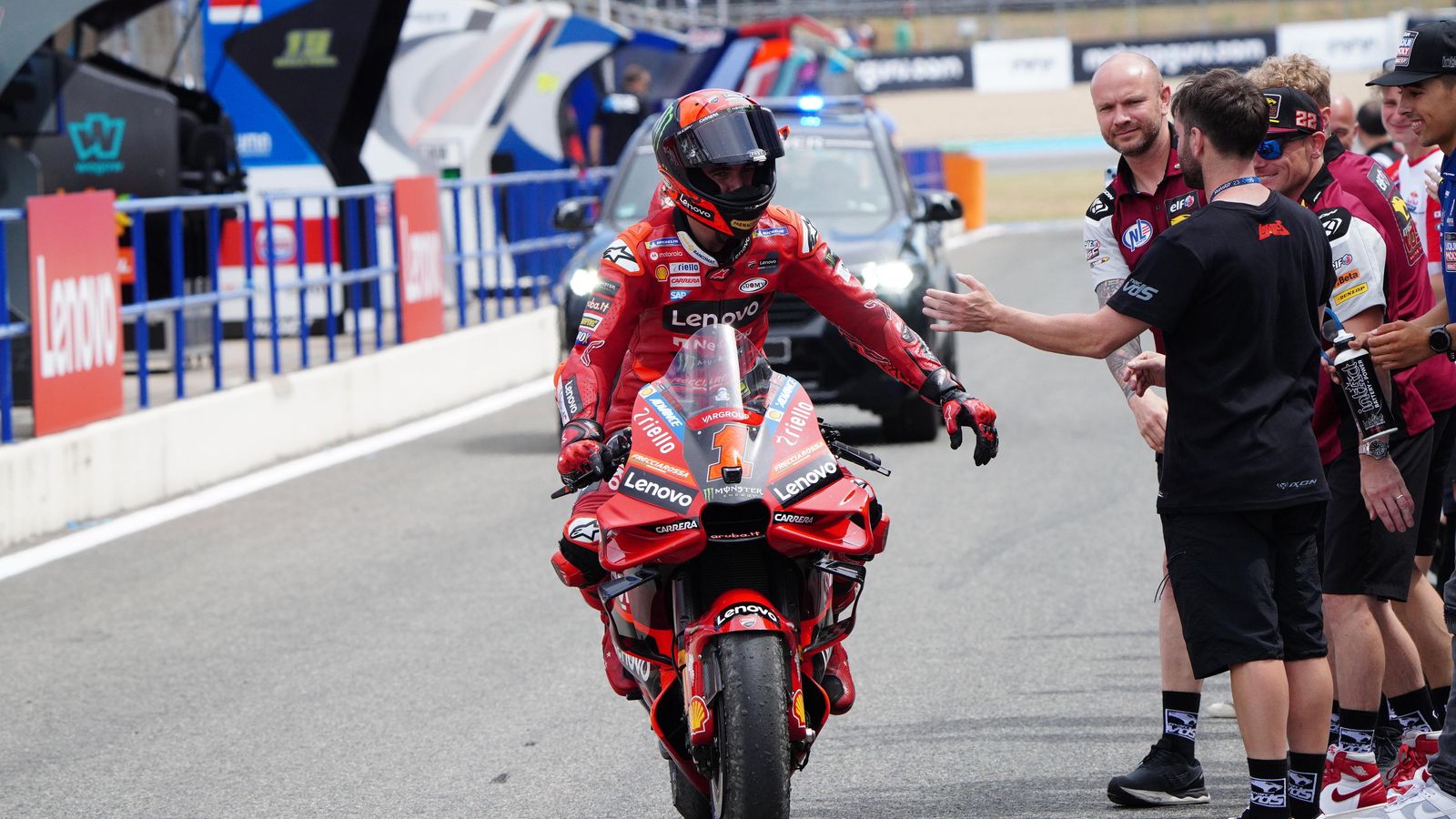 Golpe al Mundial: Bagnaia gana el Gran Premio de España y recupera el liderato Golpe al Mundial: Bagnaia gana el Gran Premio de España y recupera el liderato