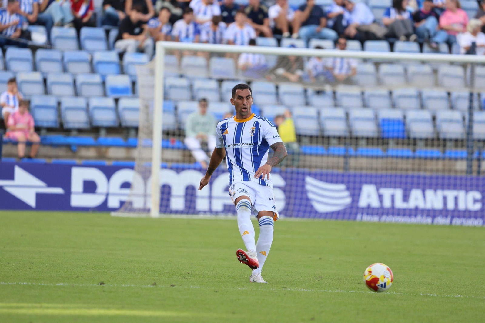 Manuel Bonaque en el partido contra el Atlético Malagueño.