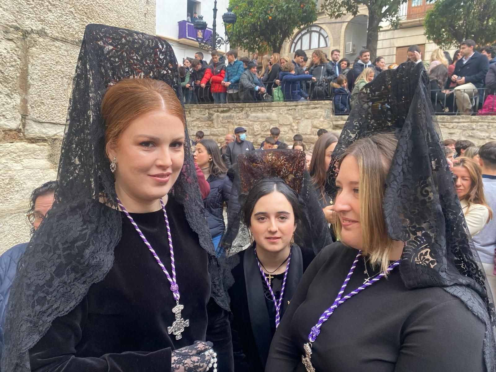 En imágenes: La Expiración trae de vuelta la ilusión de los cofrades jiennenses