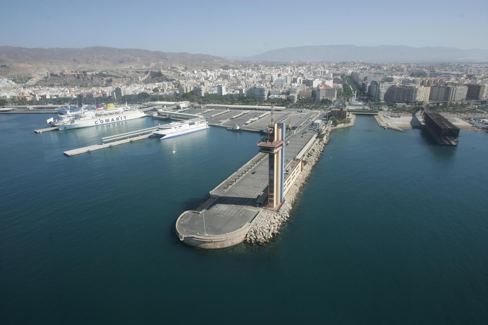 Panorámica del Puerto de Almería Panorámica del Puerto de Almería