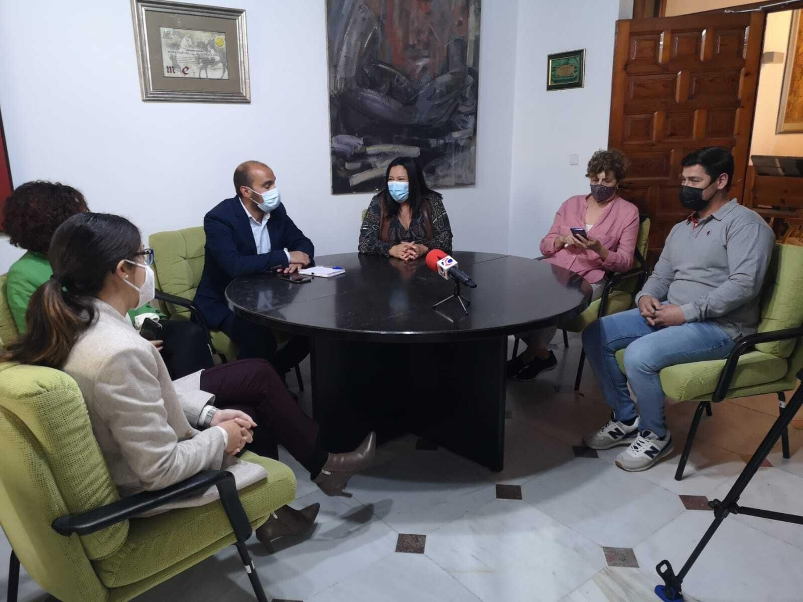 Visita de Dolores Amo a Castro del Río. Visita de Dolores Amo a Castro del Río.