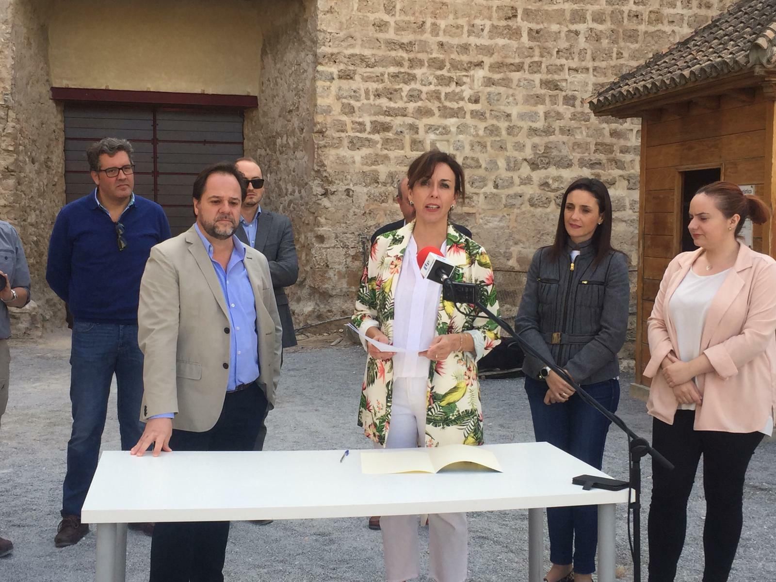 Un momento de la recepción de las obras del Castillo.