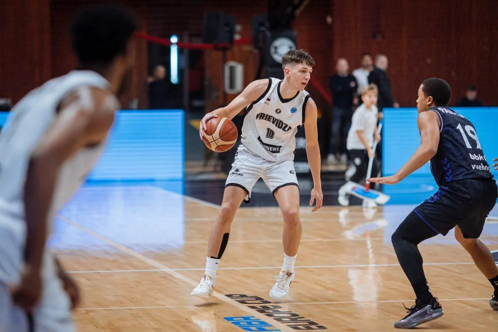 12 puntos y 6 asistencias de Melwin Pantzar en FIBA Europe Cup