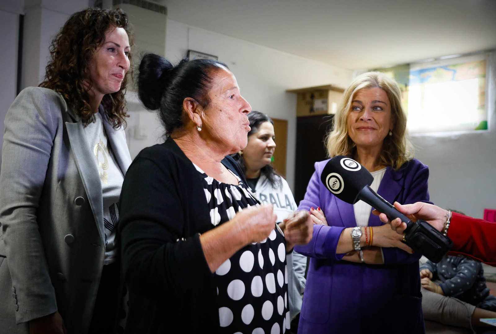 Imágenes del inicio de curso en la Escuela de Madres de Los Almendros
