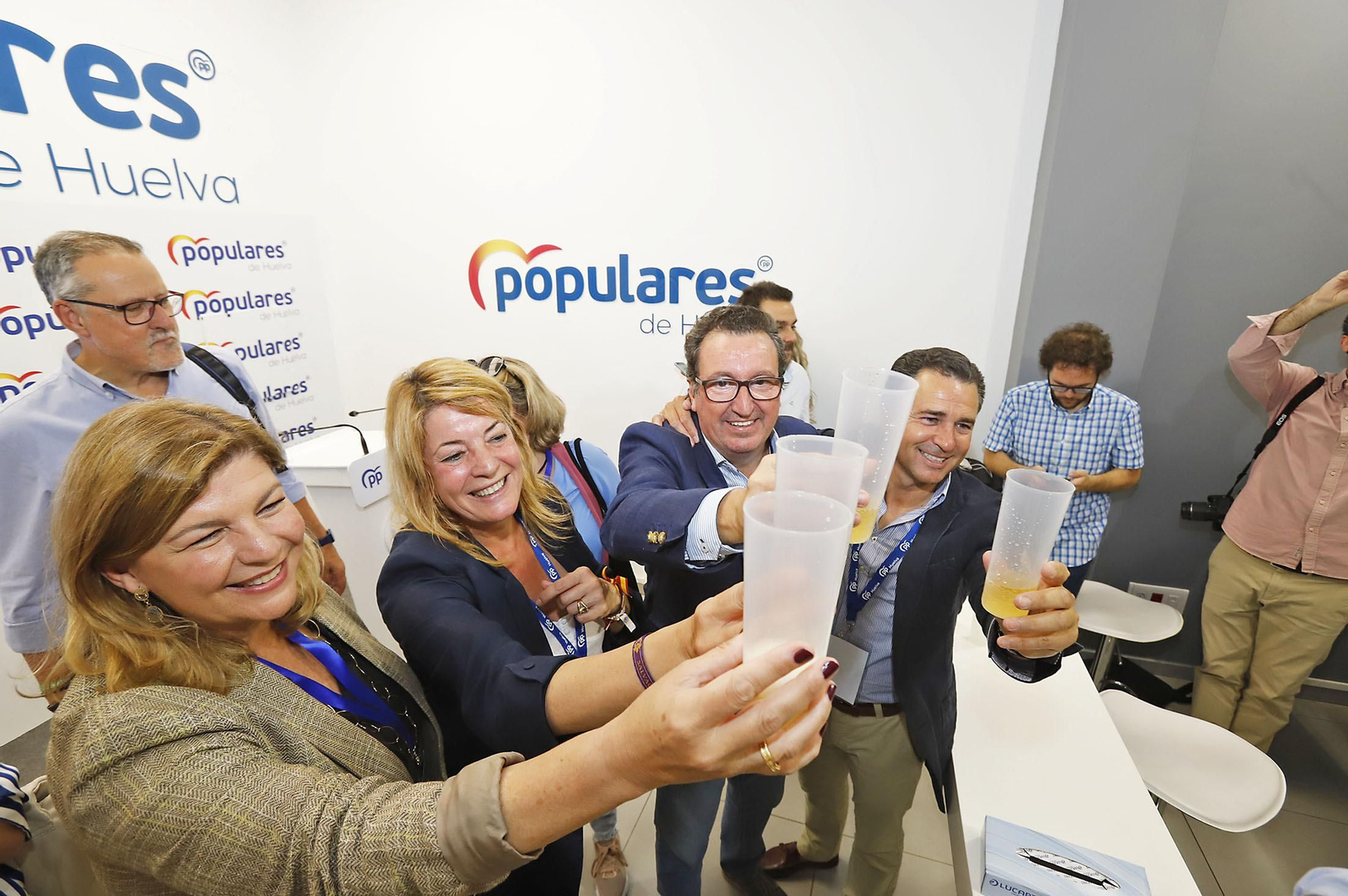Elecciones 2023: Imágenes de la celebración por la vitoria de Pilar Miranda en las elecciones Municipales de Huelva