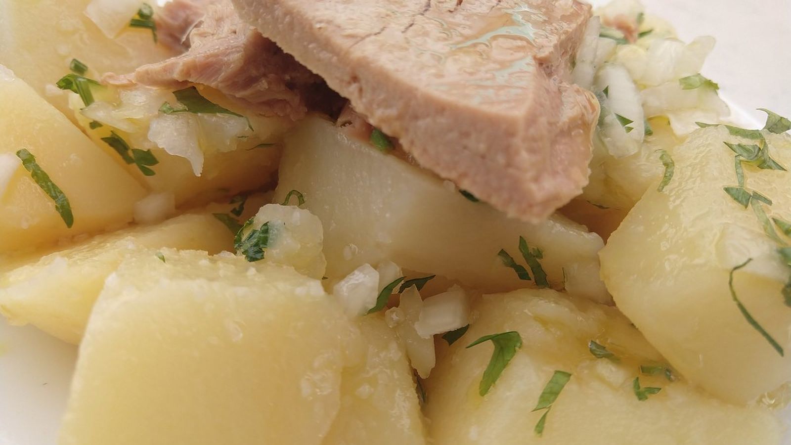 Las famosas papas aliñás.