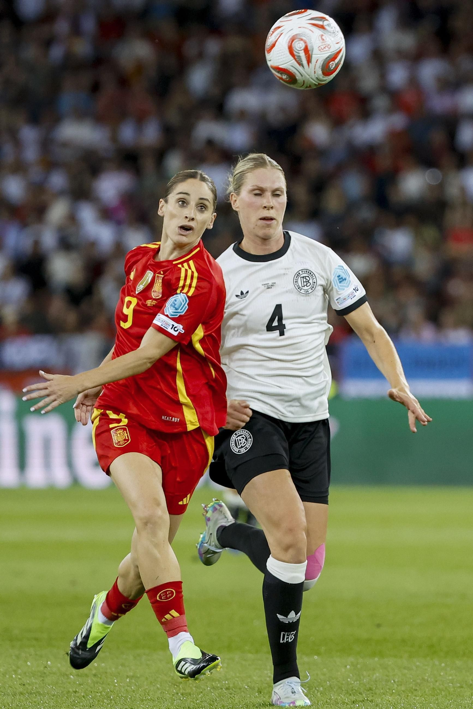 Las mejores imágenes de la semifinal Alemania-España de la Eurocopa femenina