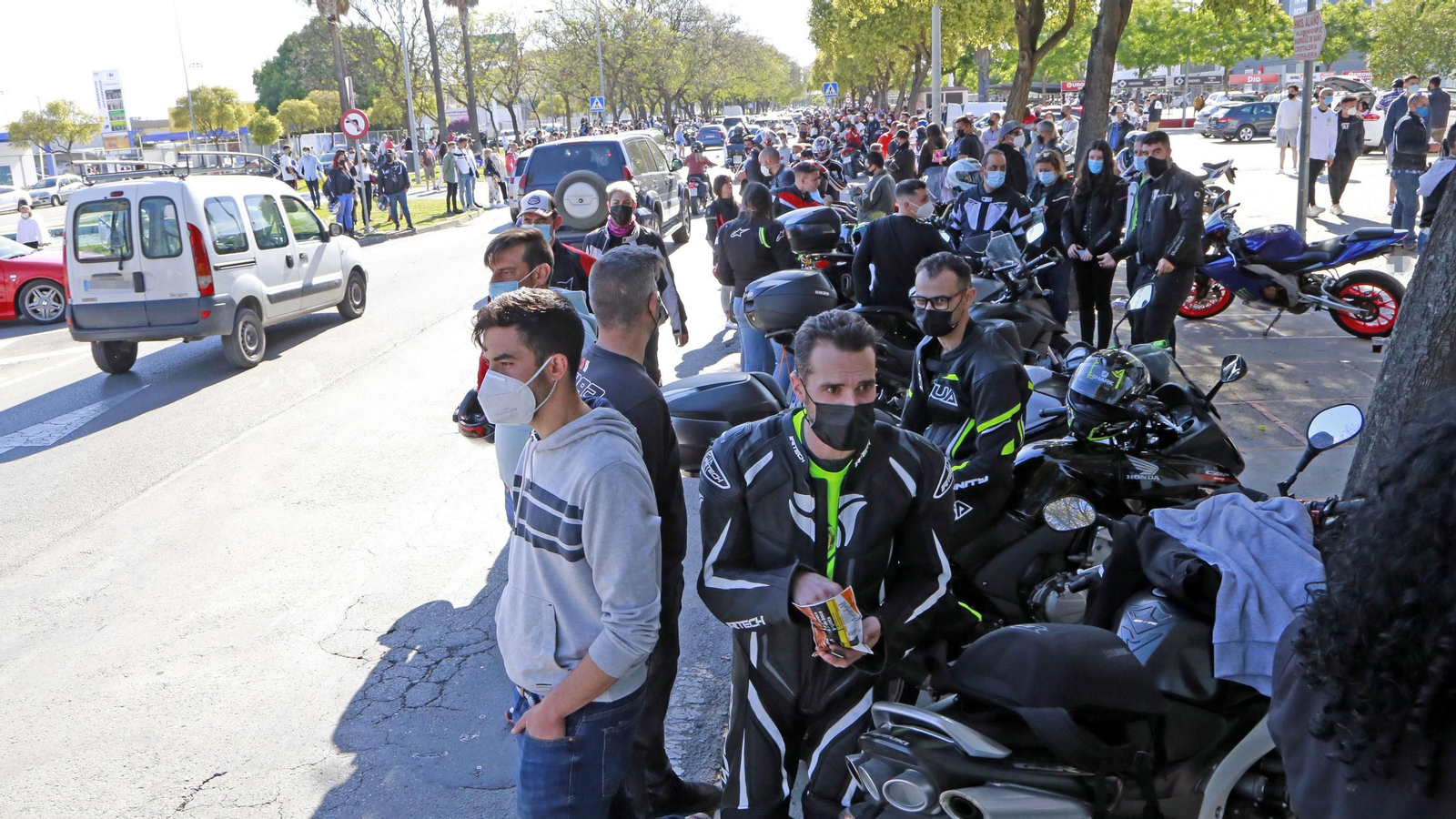 Imágenes del ambiente motero en Jerez