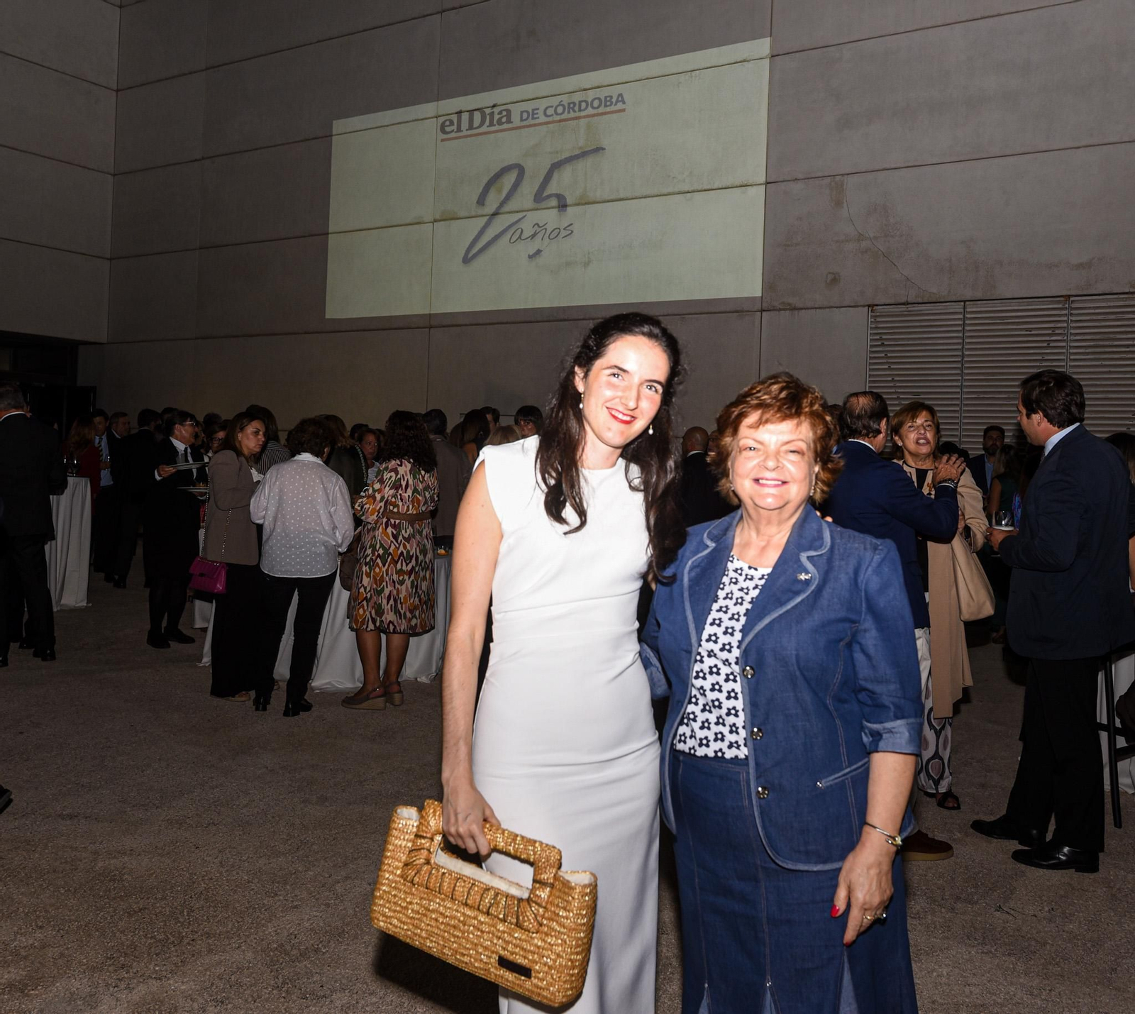 Teresa Jiménez y Chari Serrano.