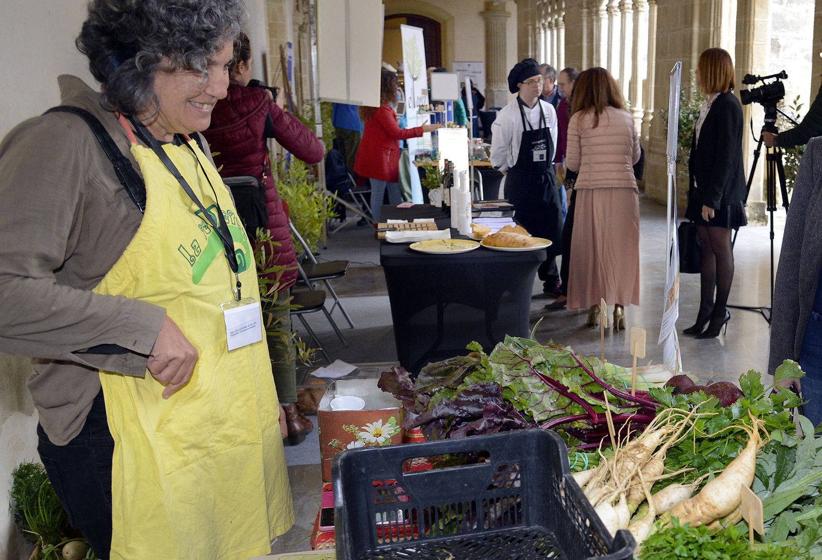 Imagen de la celebración de la I Feria de Economía Social en los Claustros.