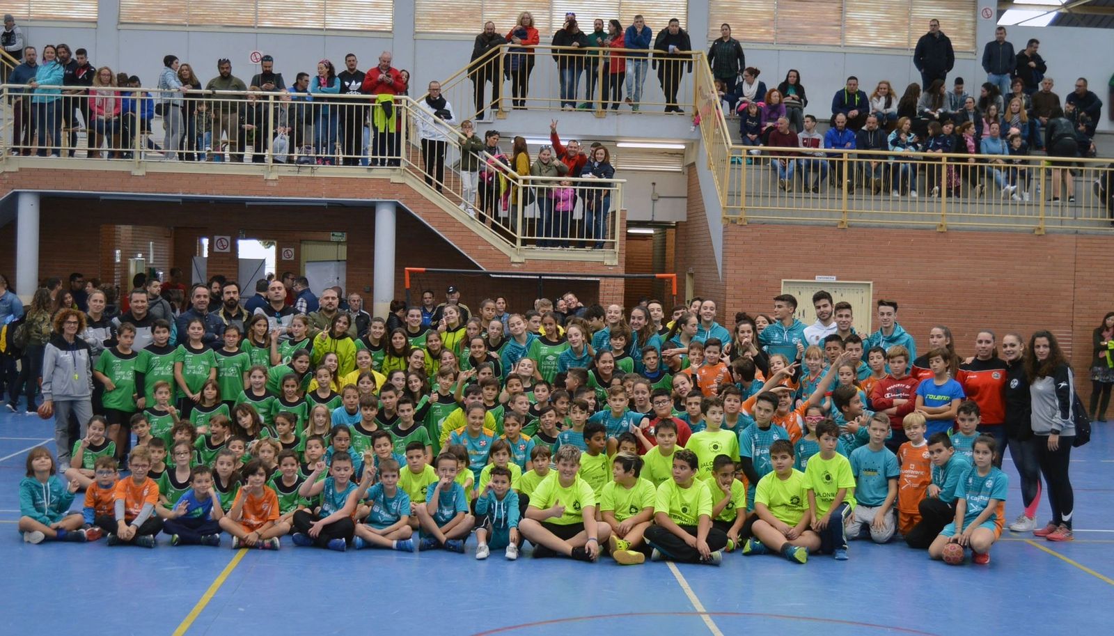 300 niños y niñas de 6 a 14 años en un Encuentro lúdico-deportivo