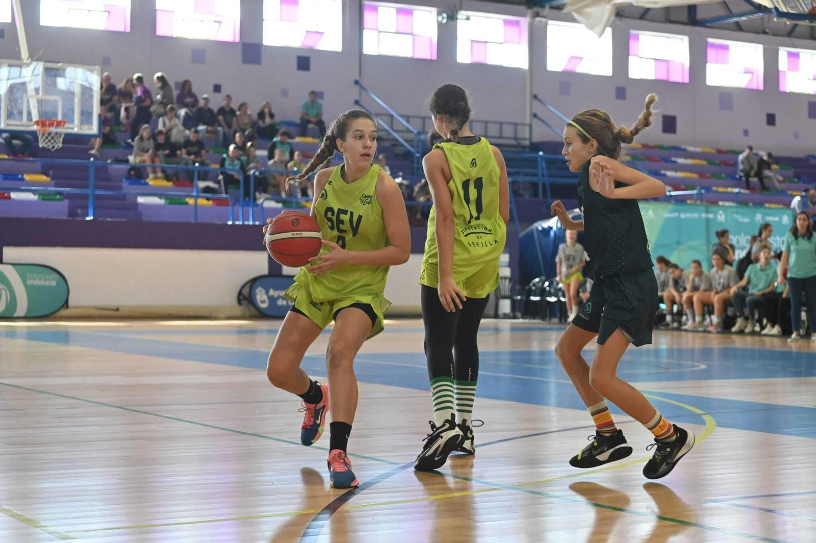 Las fotos de la última jornada del Andaluz infantil femenino de baloncesto de La Línea