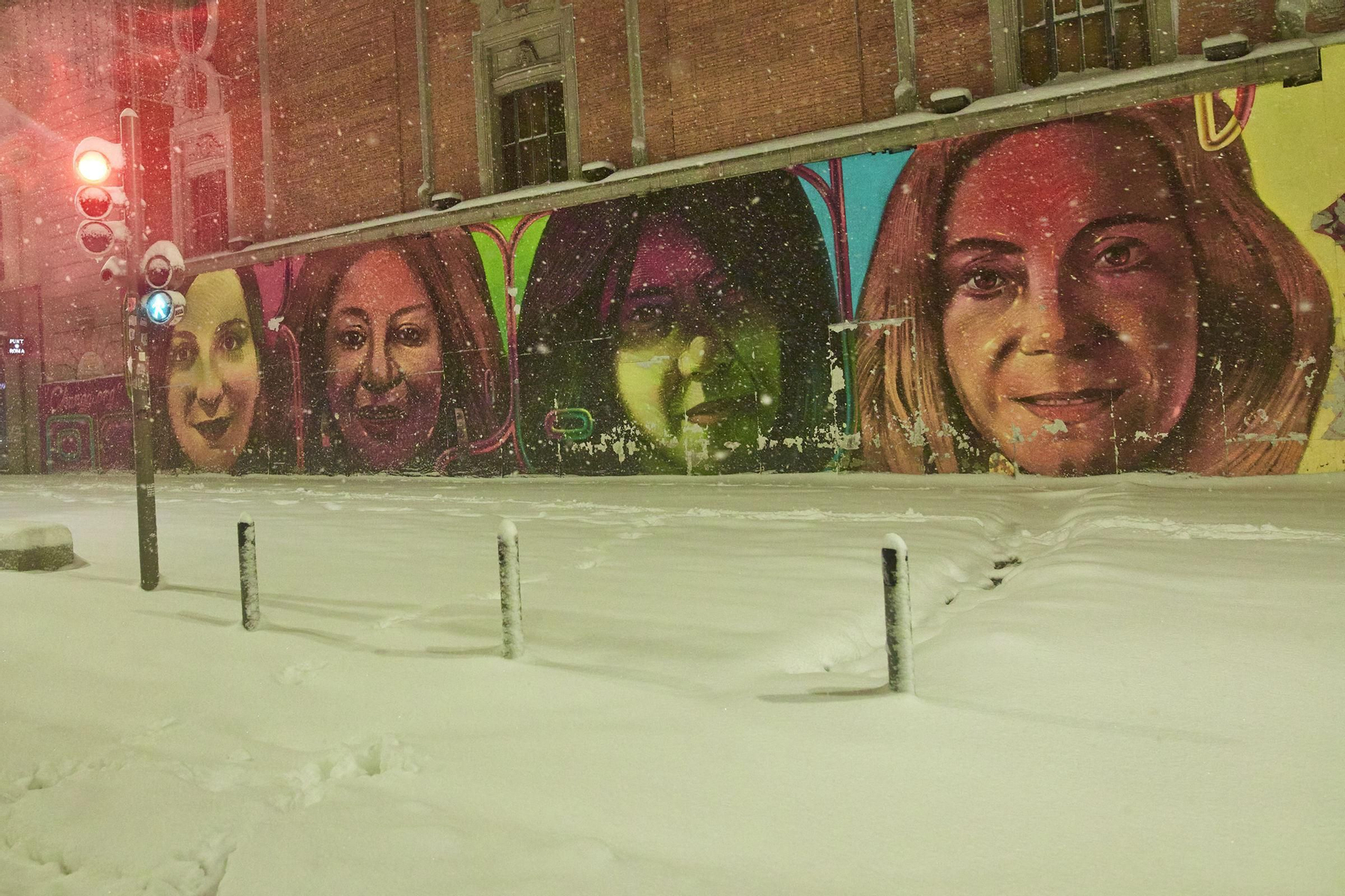 El segundo día del temporal 'Filomena' en imágenes: más nieve y caos