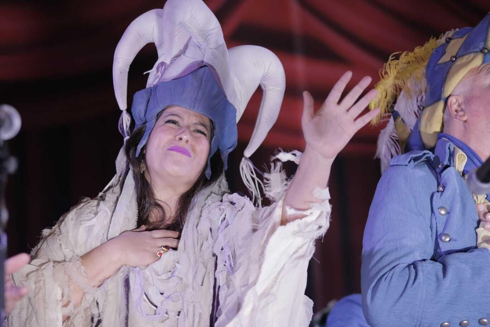 Gala de bienvenida del Carnaval en San Fernando con Manu Sánchez y Sandra Golpe