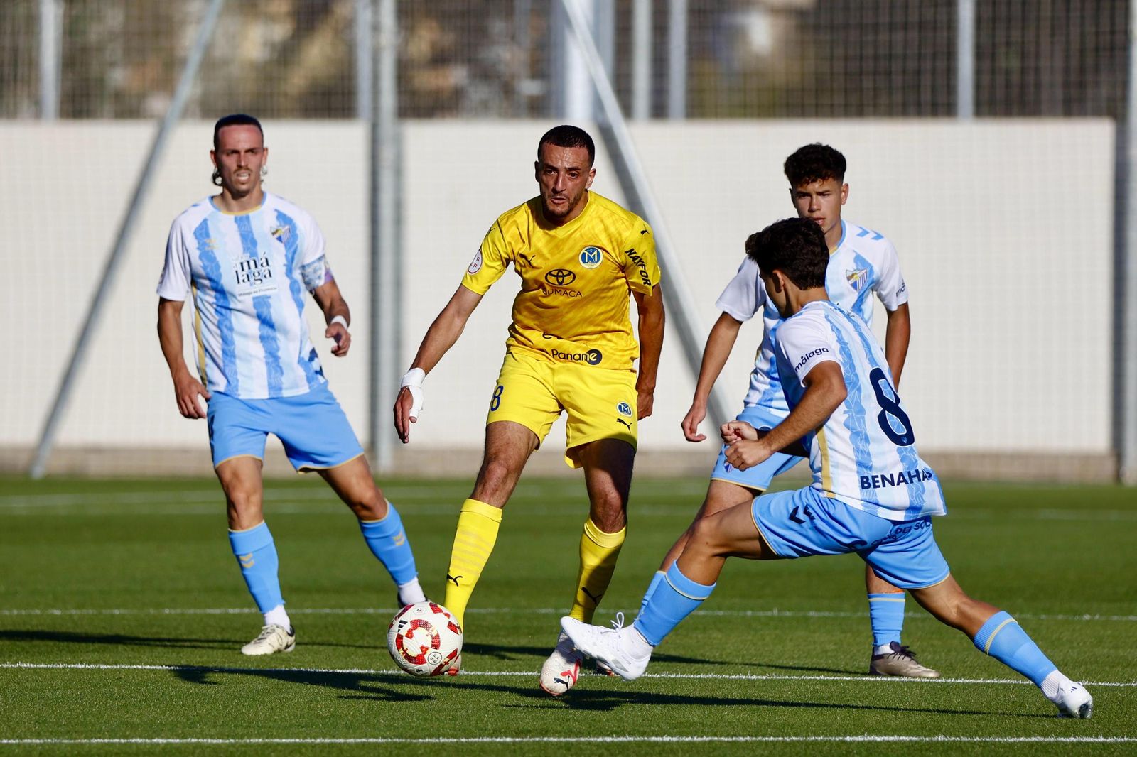 El Atlético Malagueño no pasa del 0-0 con el Marbellí y el Jaén lo celebra