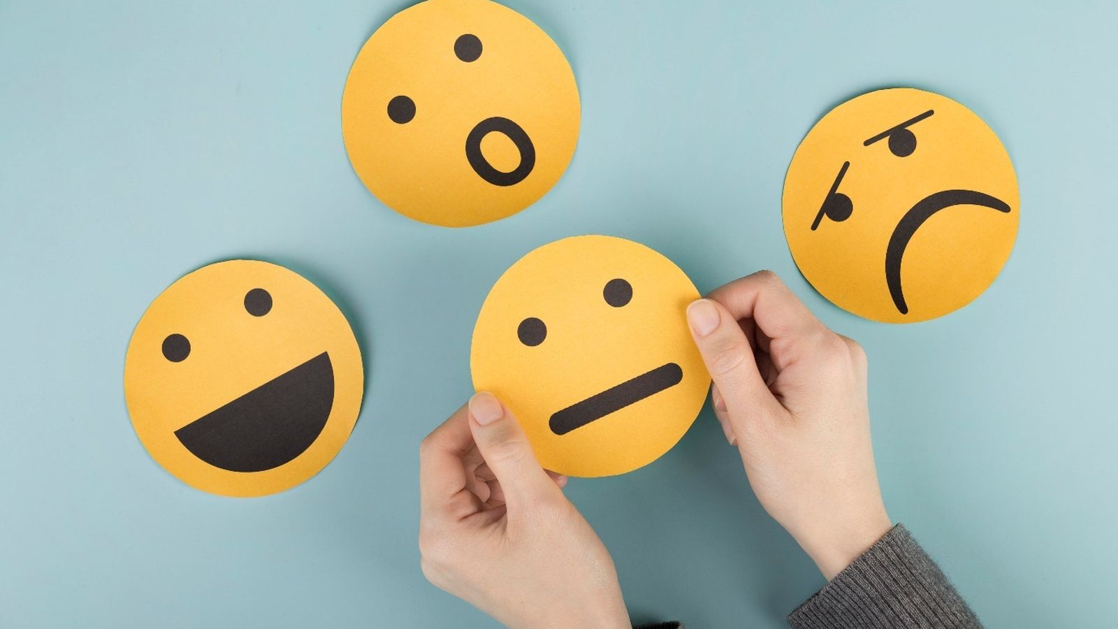 La solución para atajar los complejos pasa muy habitualmente por acudir a profesionales.