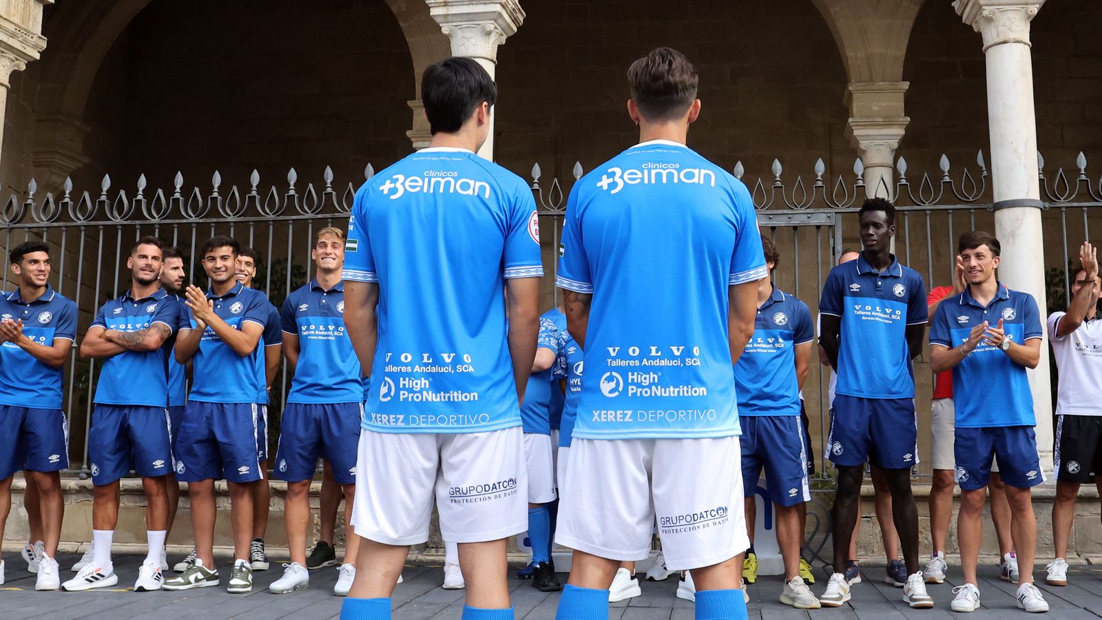 Presentación nuevas equipaciones del Xerez DFC 23-24