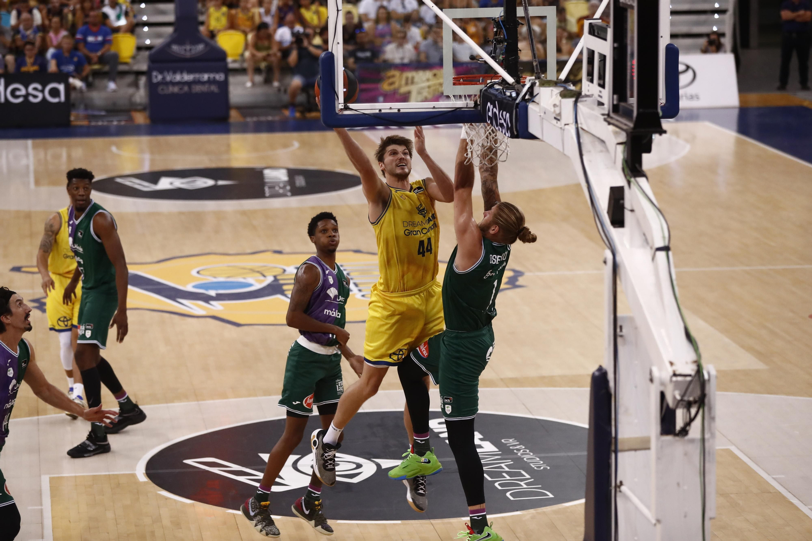 El Dreamland Gran Canaria-Unicaja, en fotos