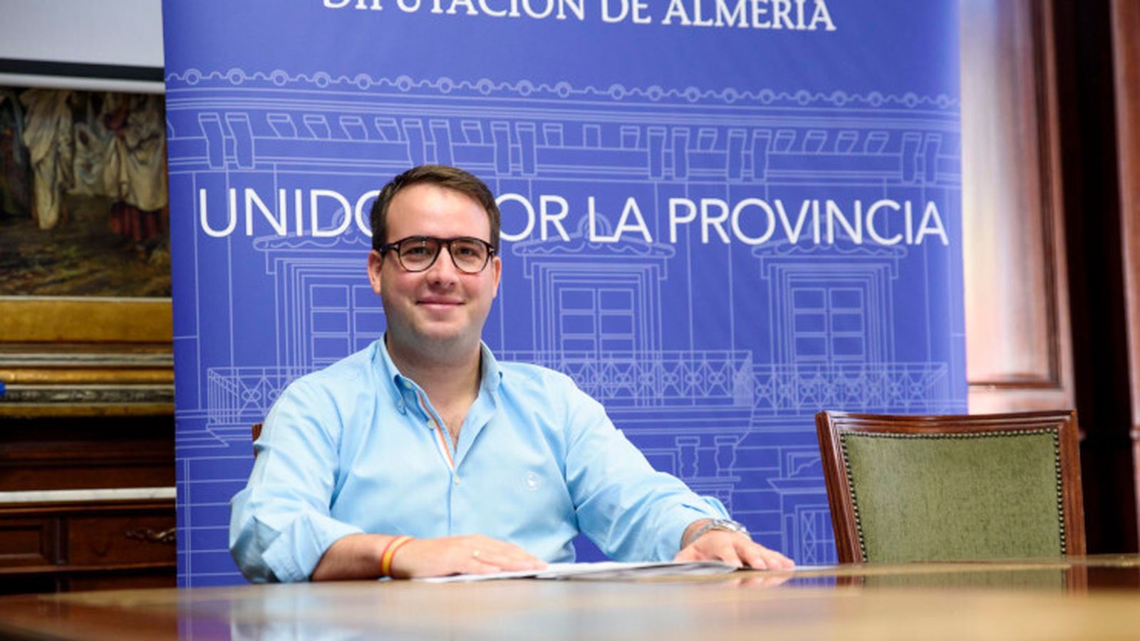 Fernando Giménez Giménez. Diputado de Presidencia y de Turismo. Diputación Provincial de Almería. 'El don de la fiebre'. Mario Cuenca Sandoval.