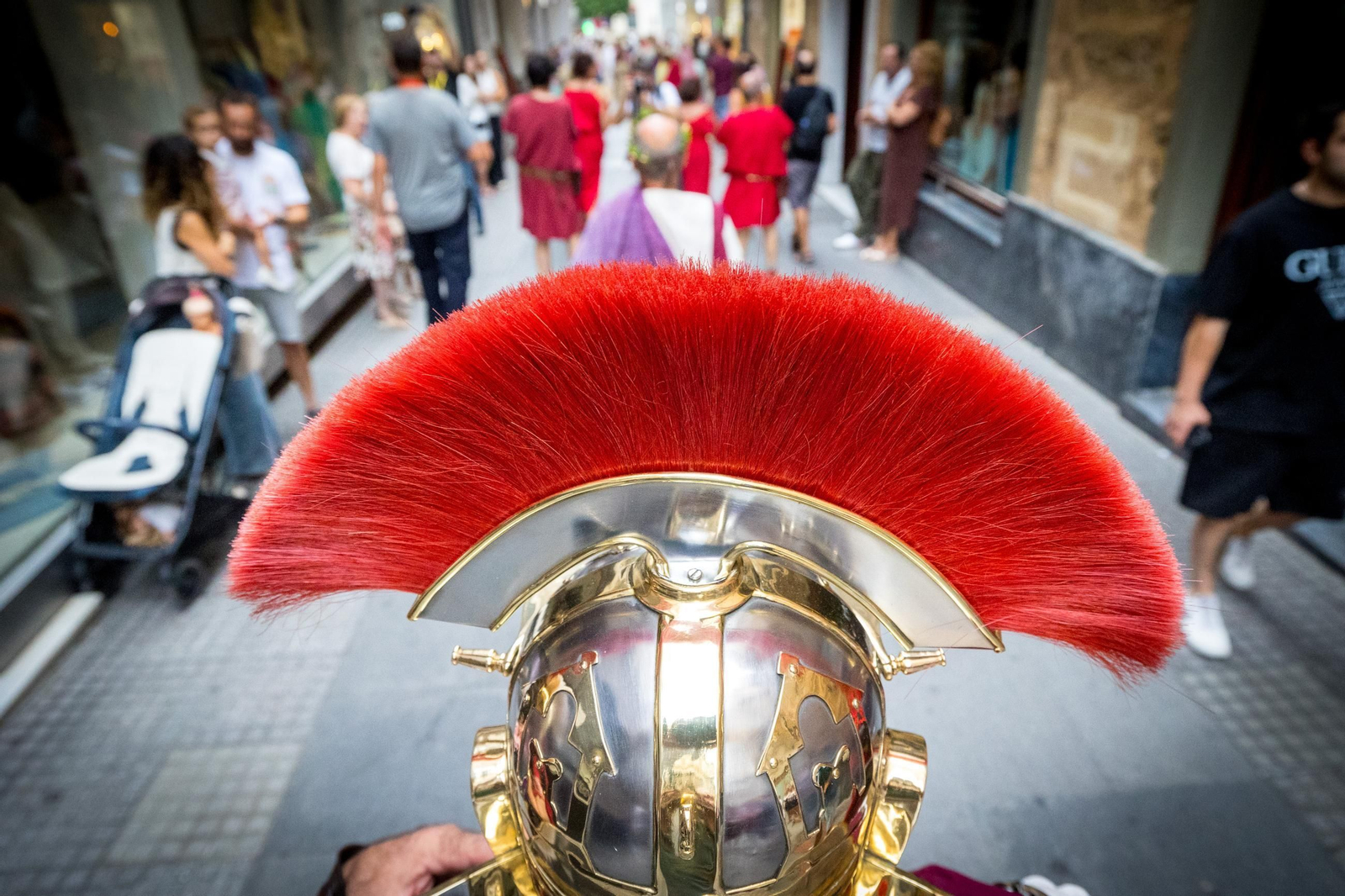 Las imágenes de la procesión del triunfo de Balbo el Menor en Cádiz Romana