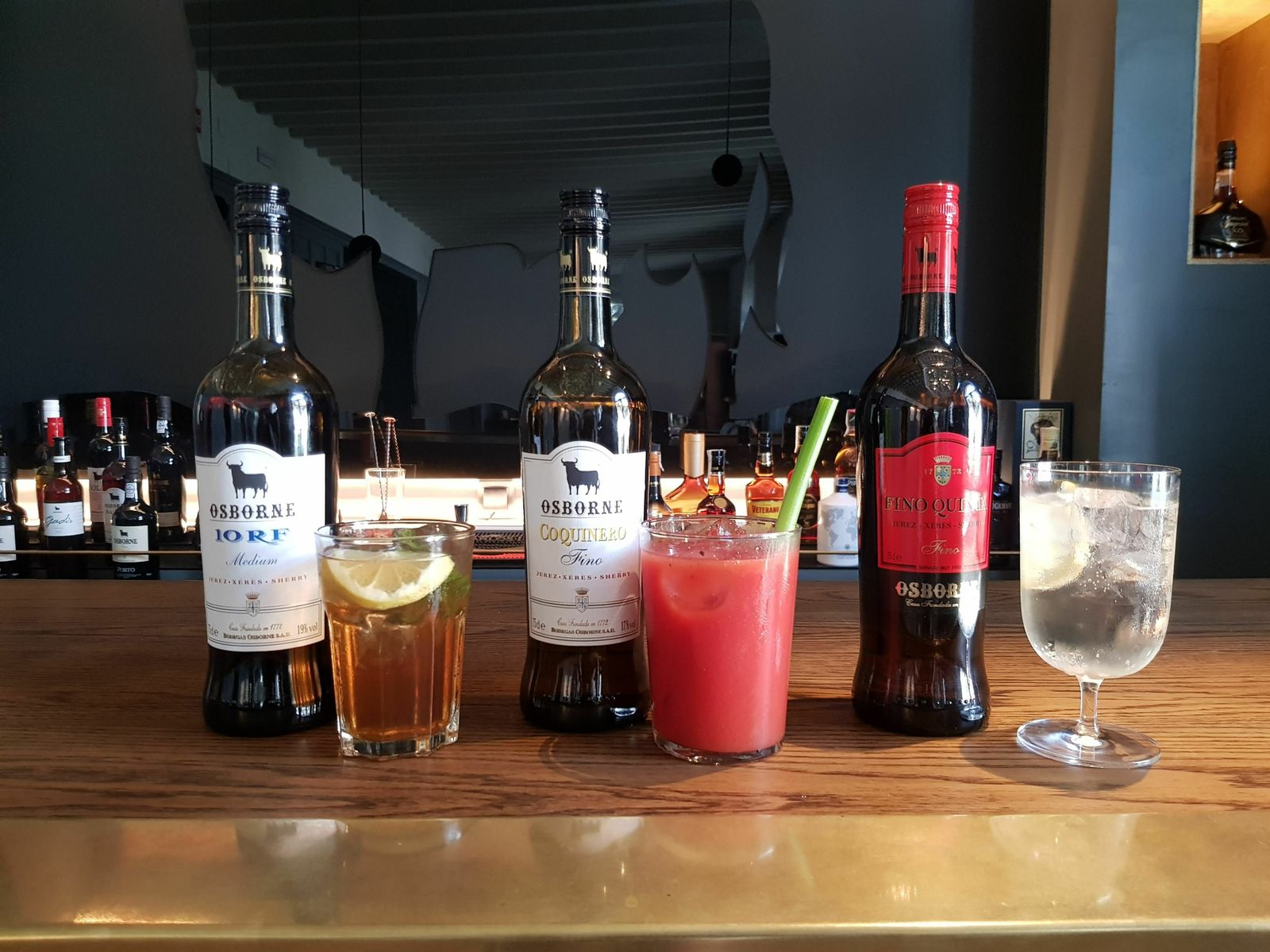 'El Mojito del Sur', 'Bloody Mary' o 'Fin Tonic' son las propuestas que Osborne presenta para degustar los vinos de Jerez.