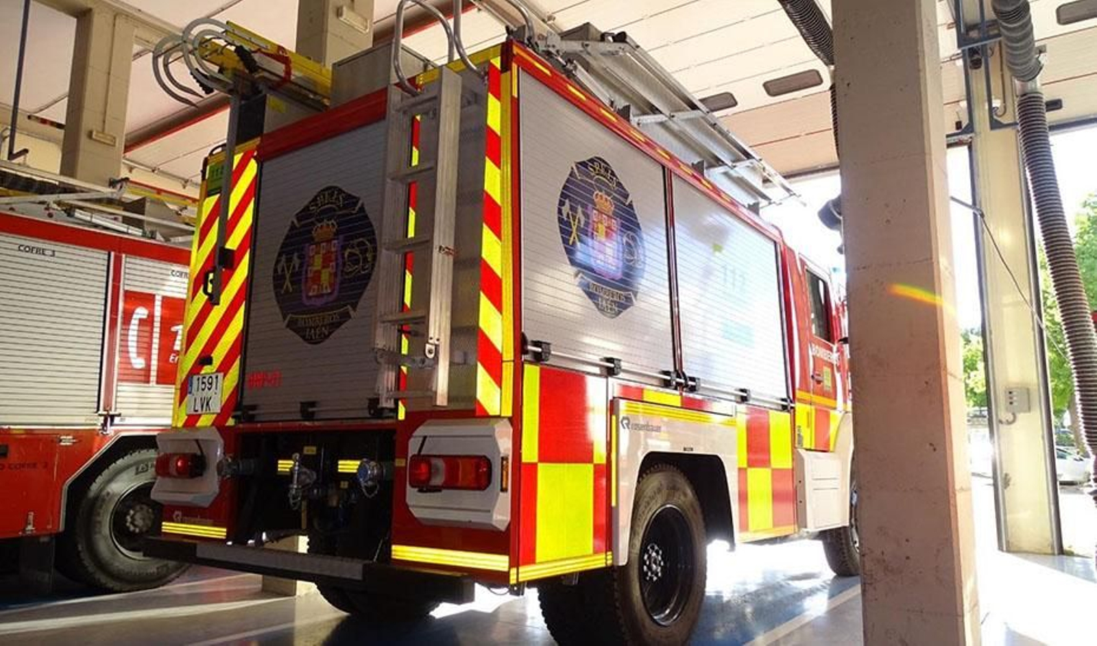 Vehículos en el Parque de Bomberos de Jaén.