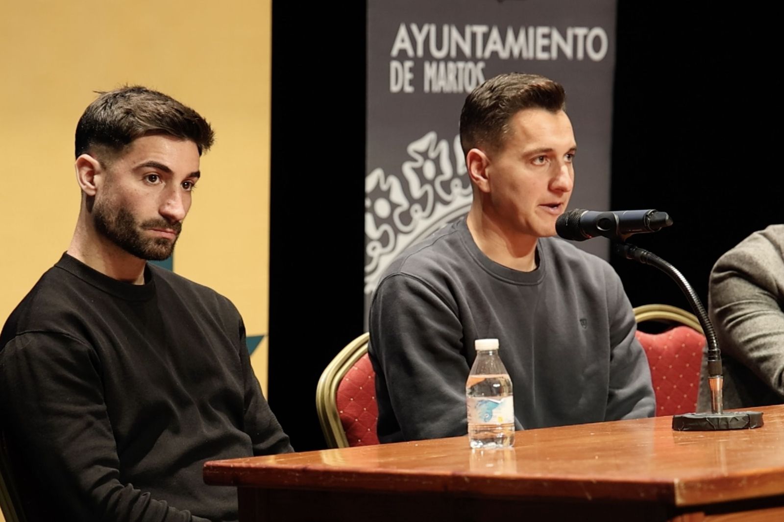En imágenes: 'La tertulia deportiva de Jaén Hoy', espacio de diálogo entre deportistas y escolares en Martos