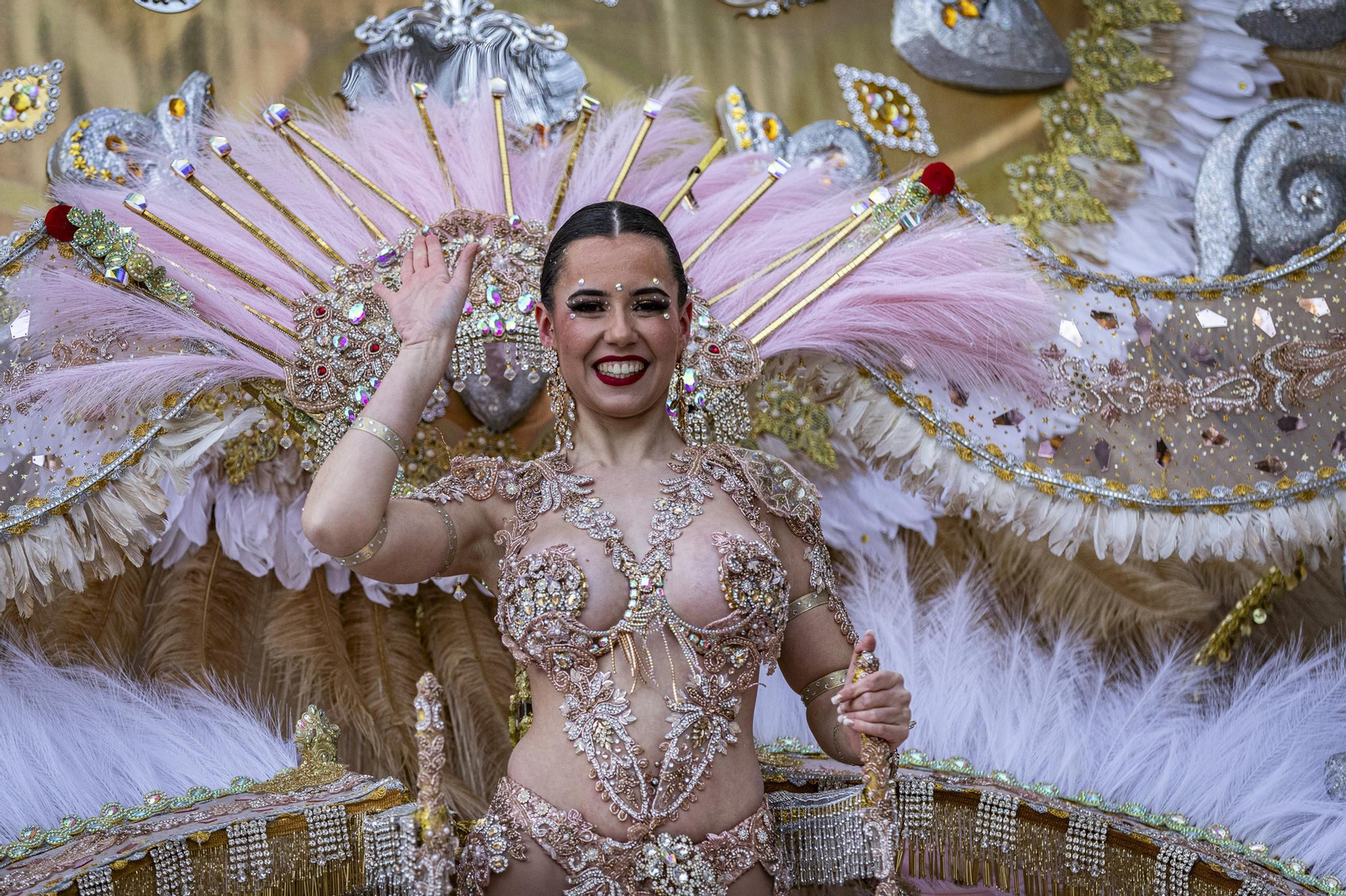 Búscate entre las mejores imágenes de la Cabalgata Magna