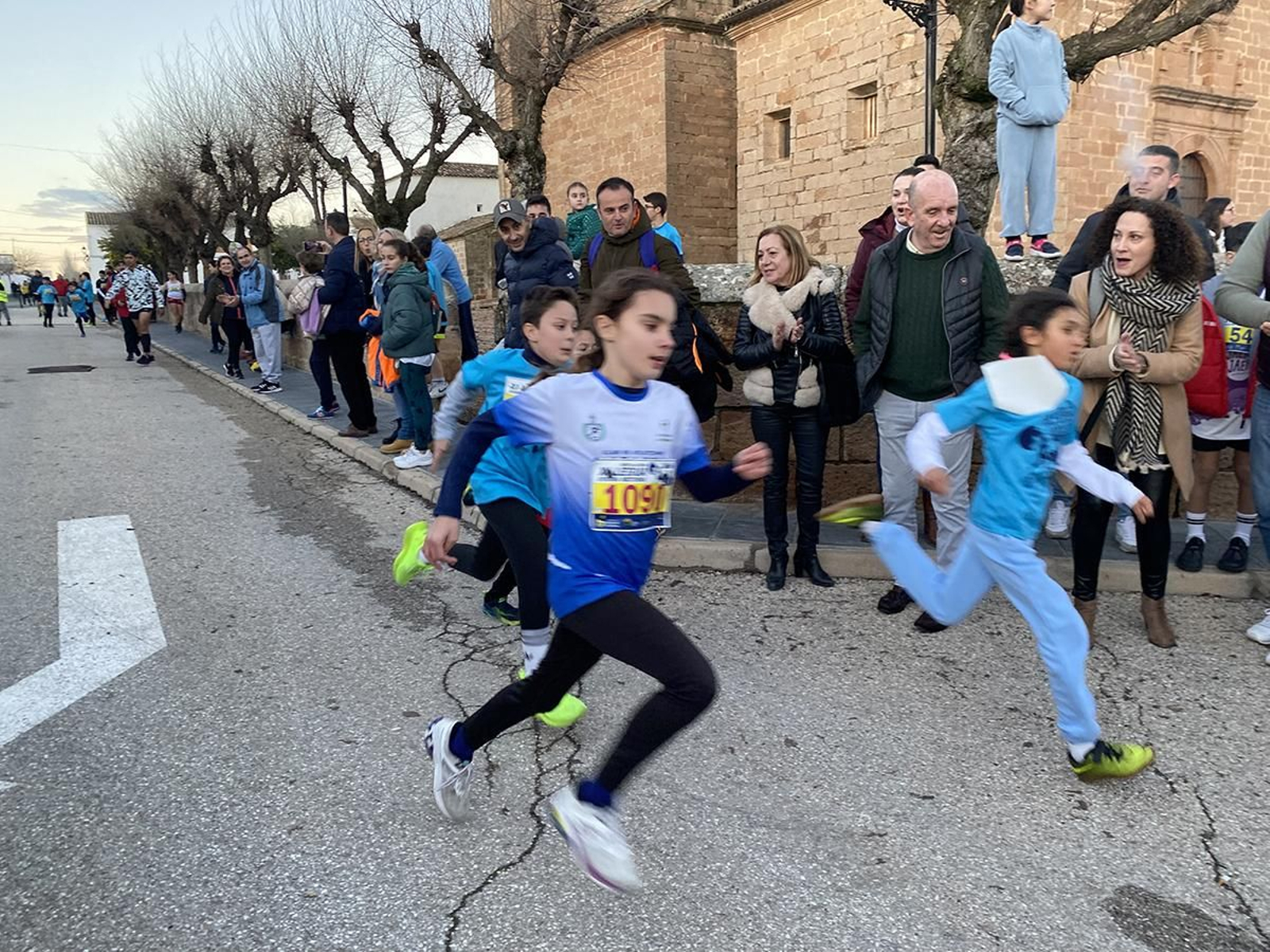 ¿Participaste en la Carrera de la Bellota de Baños de la Encina? Búscate en nuestra fotogaleria
