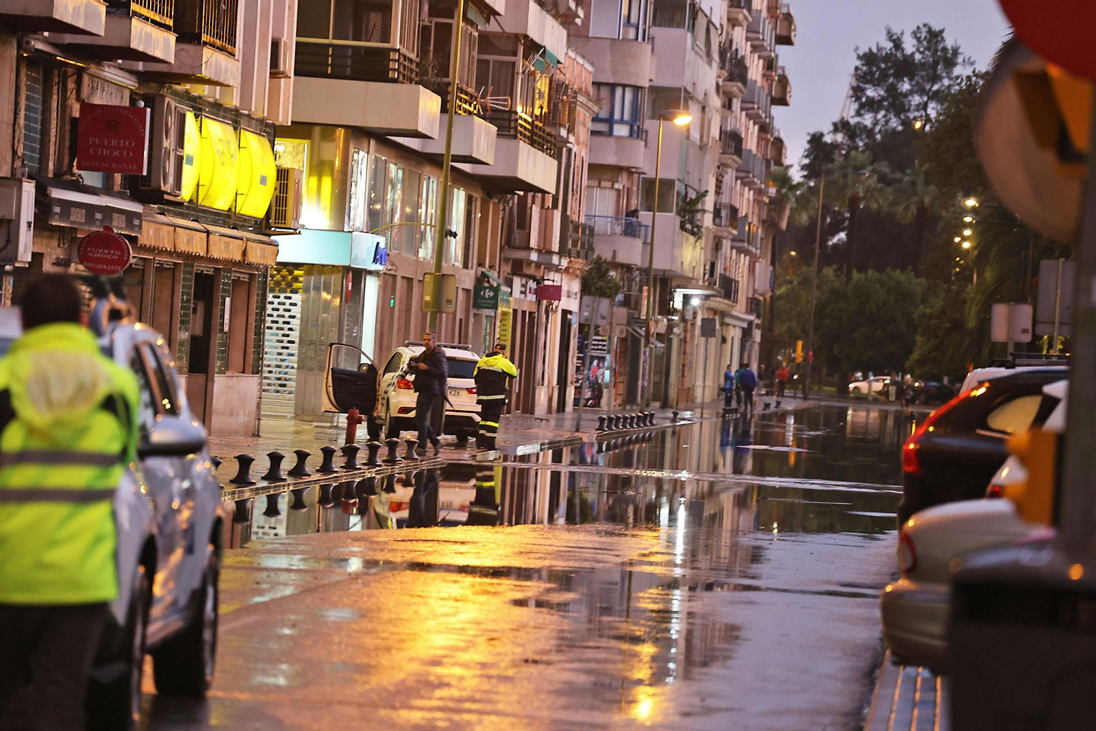 Imágenes del caos en Huelva por la borrasca Claudia con inundaciones, riadas y cortes de carreteras