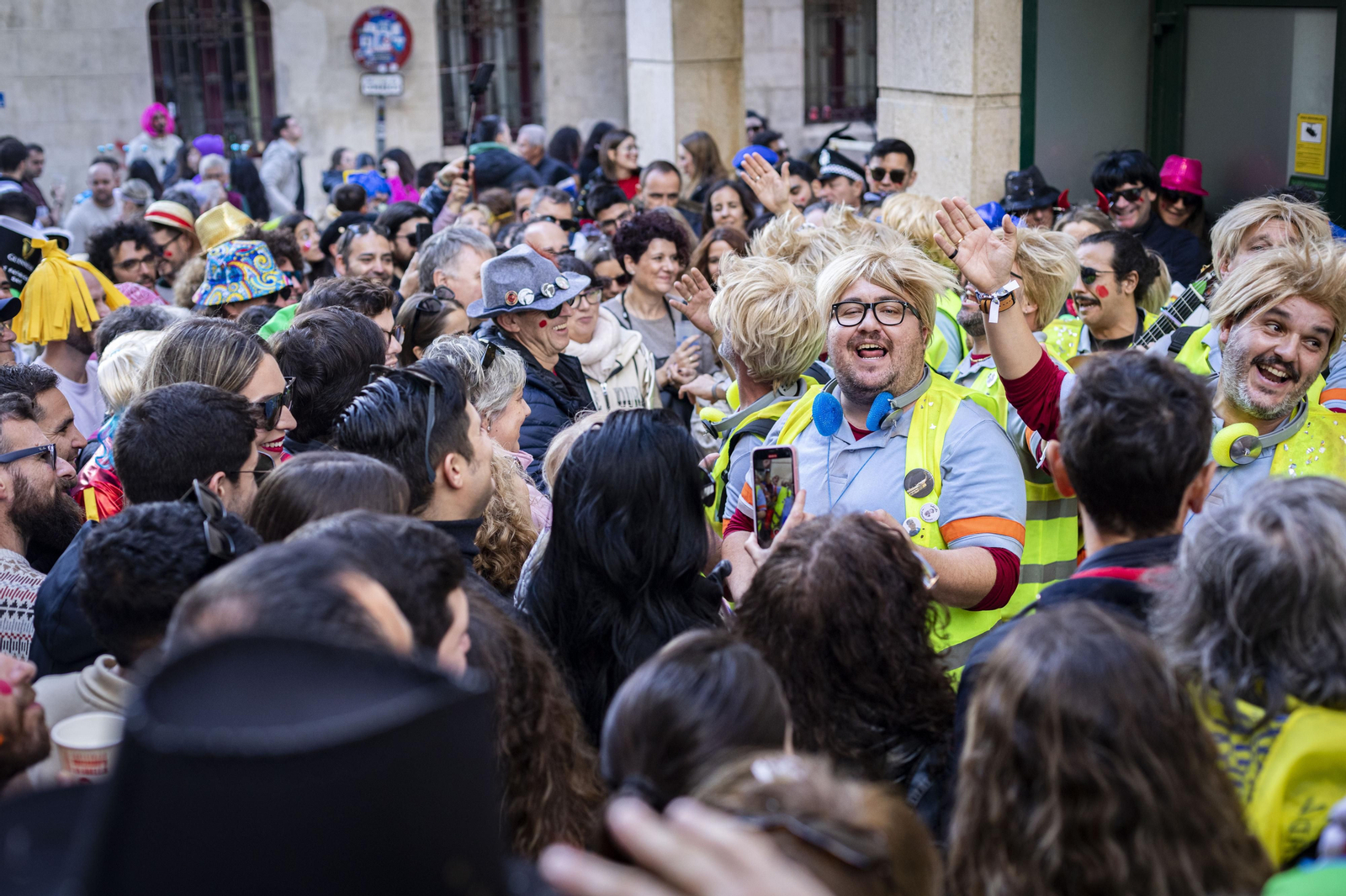 Las mejores imágenes del primer sábado de Carnaval en Cádiz 2024