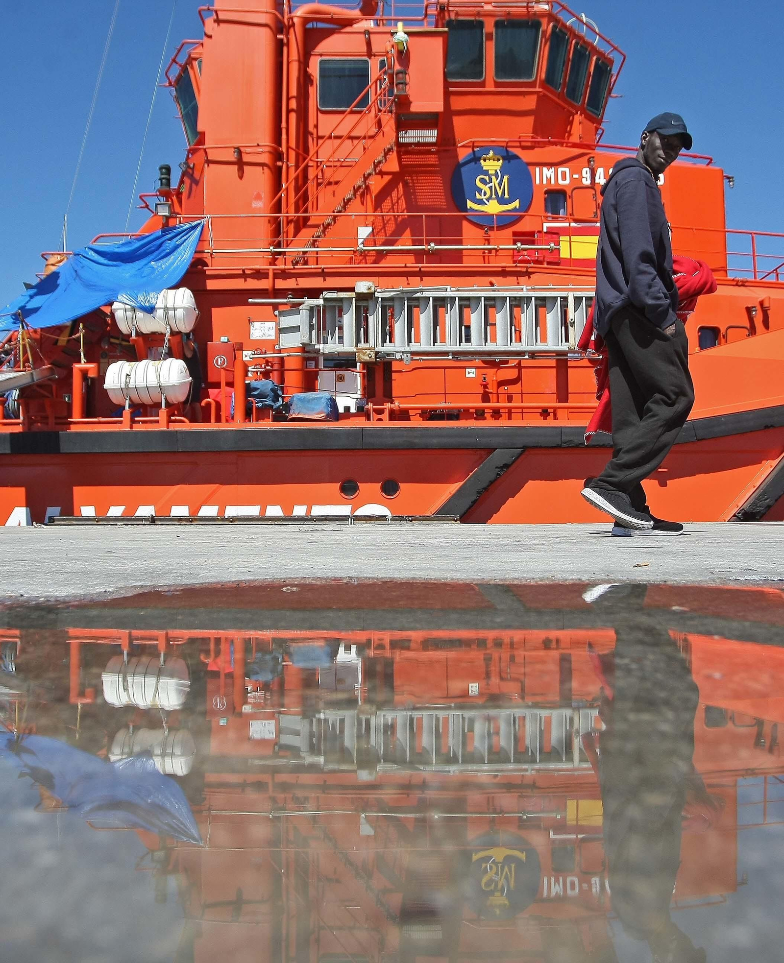 Cientos de migrantes esperan destino acogidos en el Campo de Gibraltar