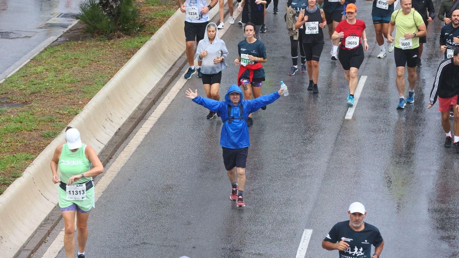Búscate en las fotos de la Carrera Urbana Ciudad de Málaga 2024