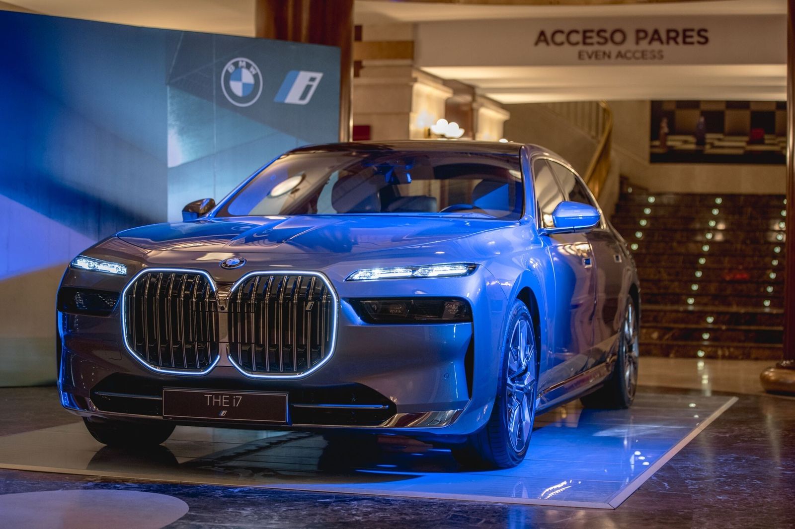 BMW i7 xDrive 60, una berlina de lujo eléctrica desde 137.900 euros