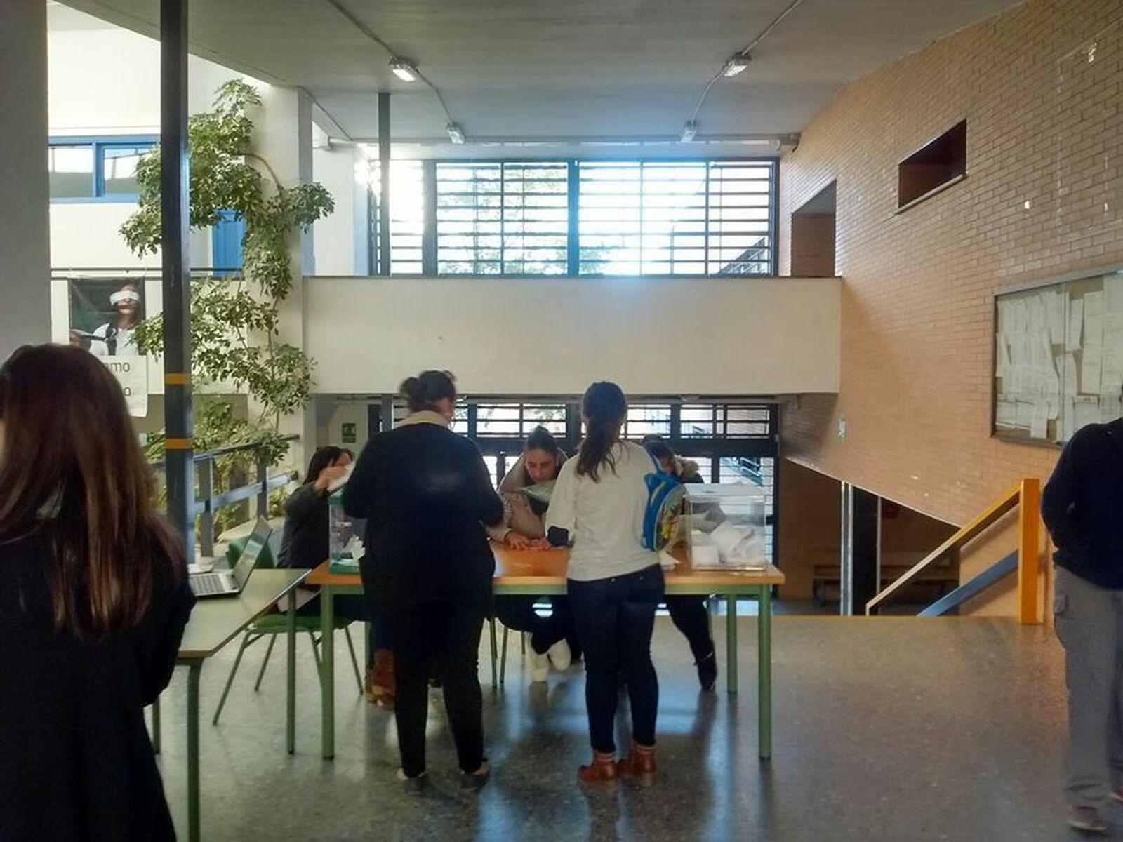 Los escolares eligen nombre para el nuevo cole: Guliena