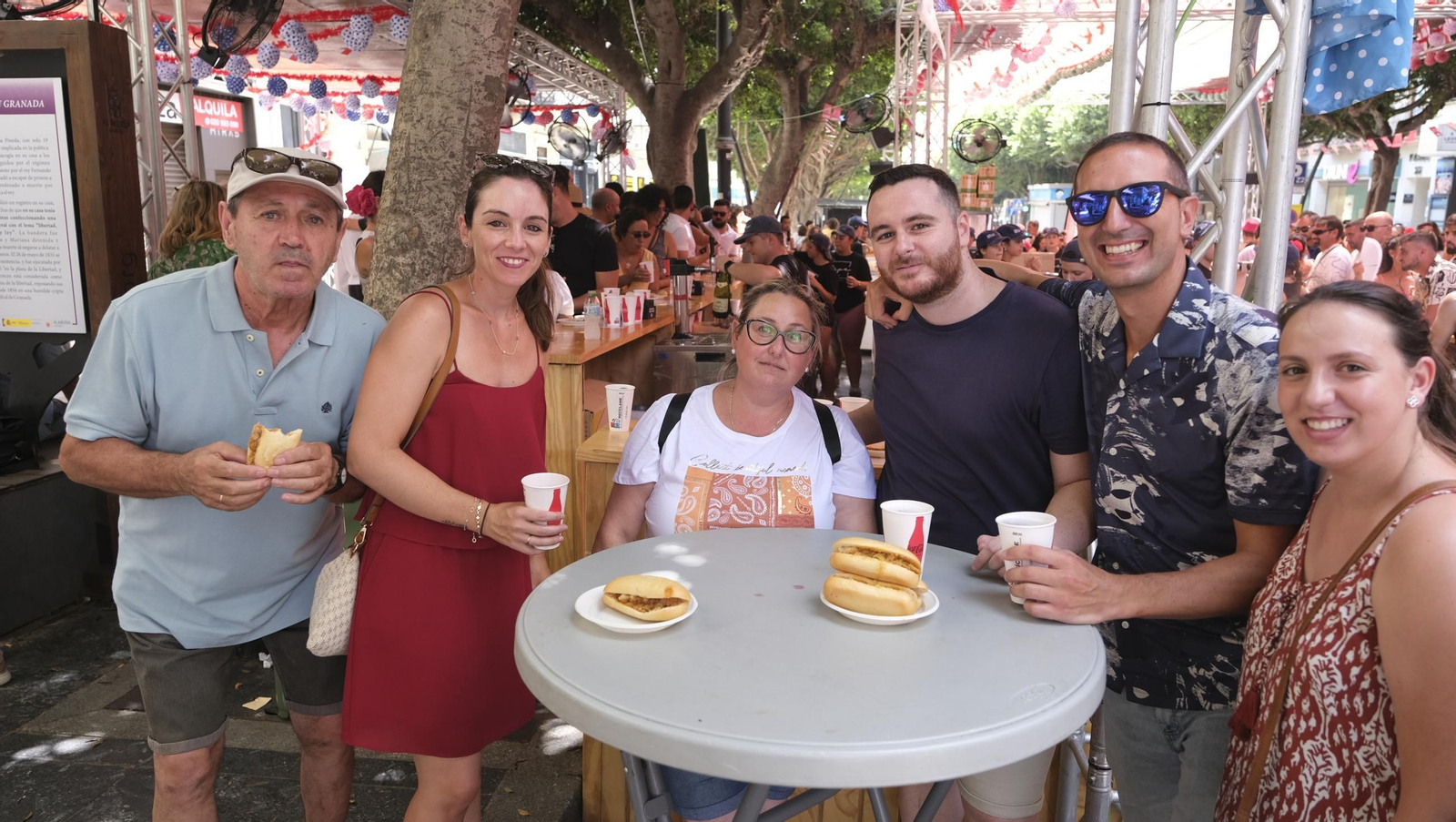 La Feria del Mediodía del jueves en Almería, en imágenes