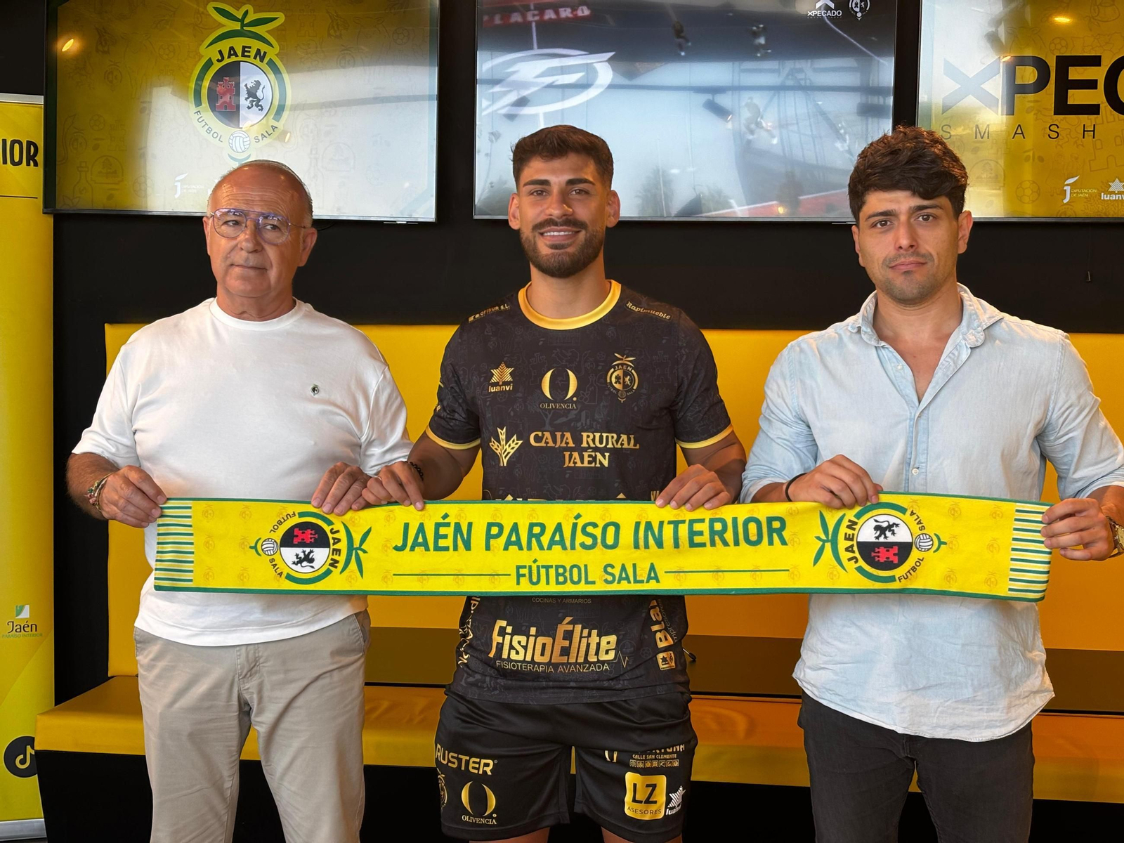 De izquierda a derecha: Germán Aguayo, Esteban y Miguel Palop.