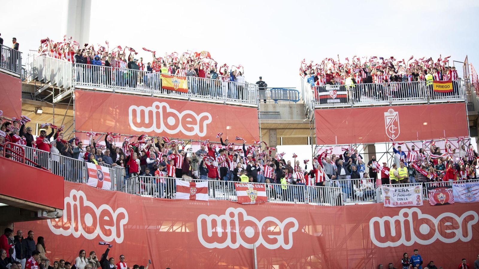 La afición indálica en Granada, lo mejor del partido