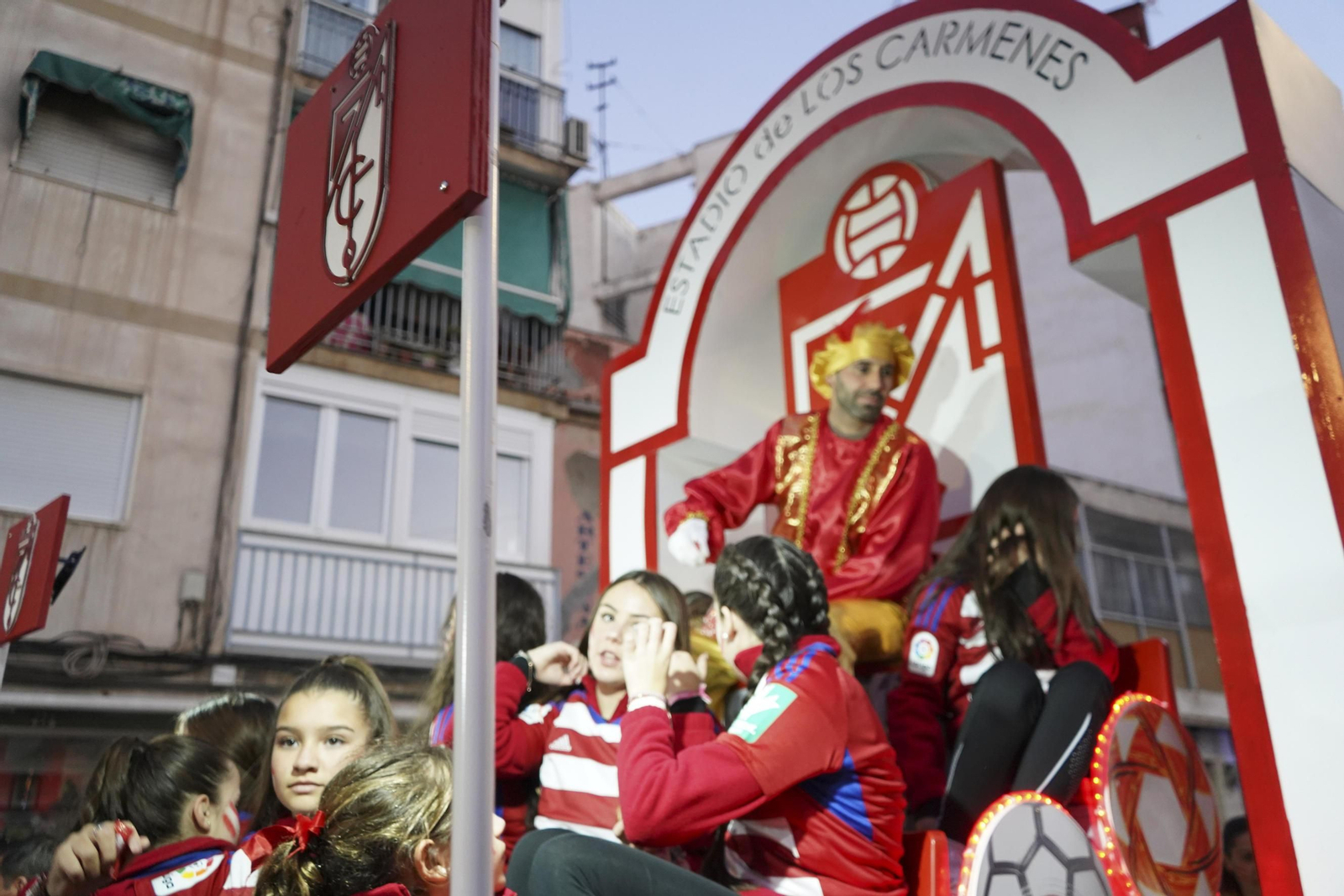La cabalgata de los Reyes Magos de Granada, en imágenes