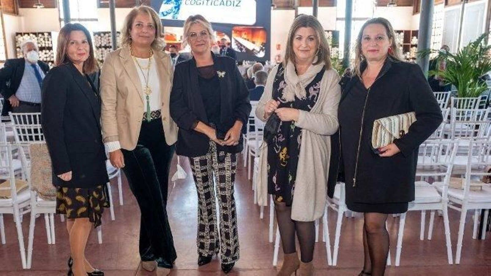María del Mar Orgambides, Marta López de Ayala, Eva Domínguez, Isabel Vedera y Lidia Ruiz.