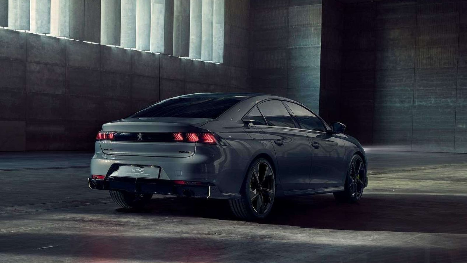 El Peugeot 508 Sport Engineered de producción será híbrido enchufable, con una potencia muy por encima de los 300 CV y con tracción total.